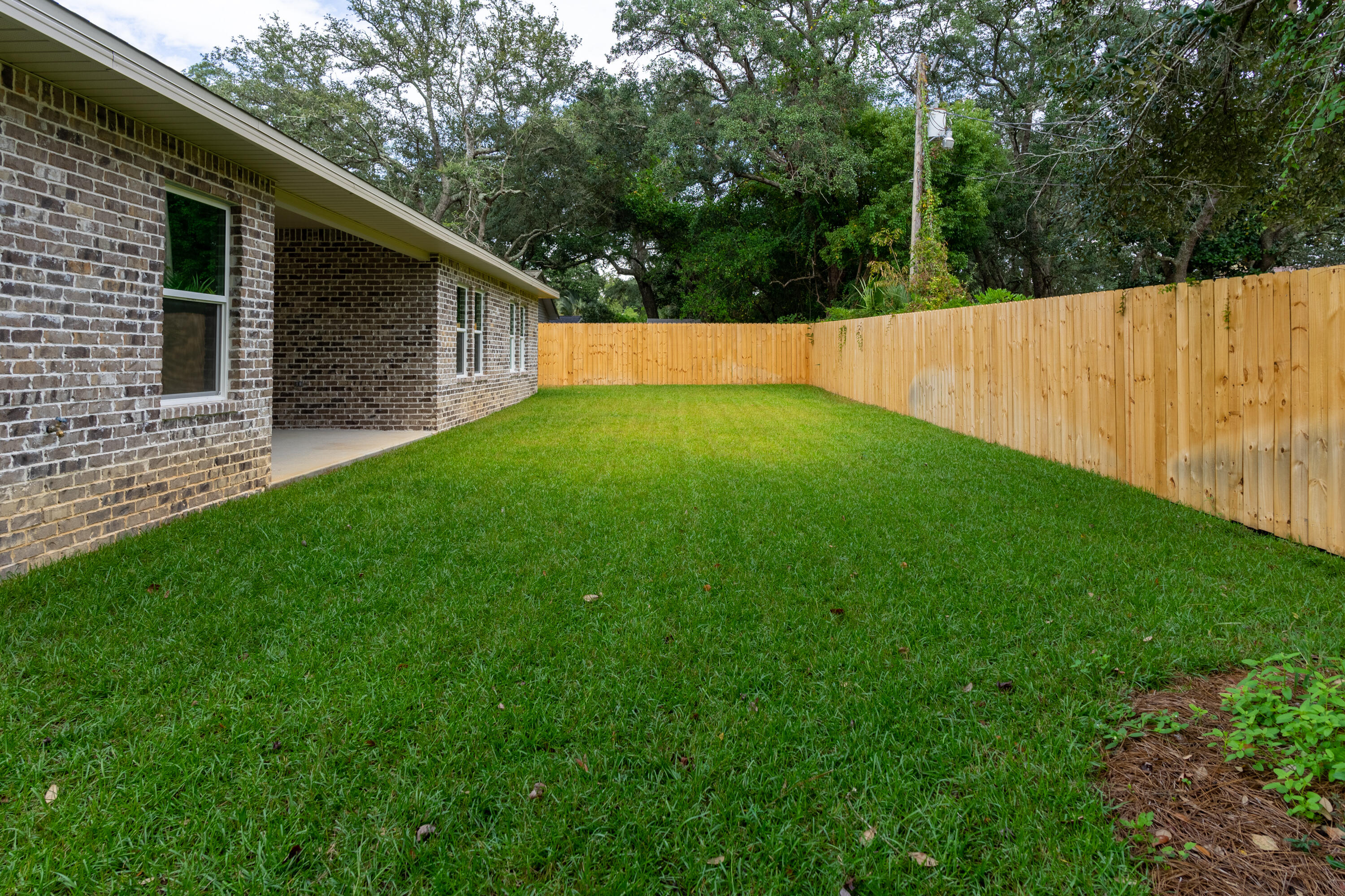 10th Add Elliotts Point - Residential