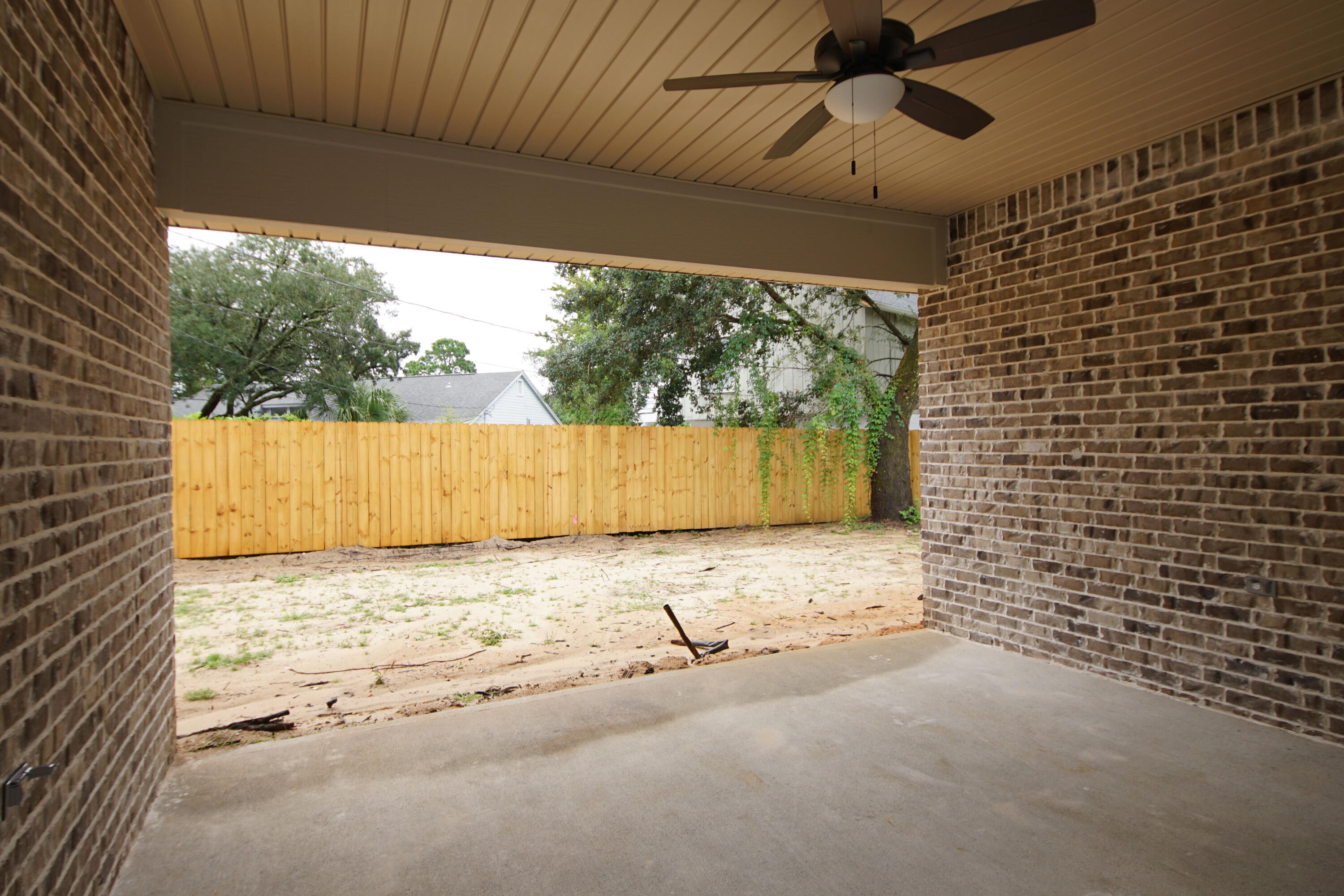 10th Add Elliotts Point - Residential