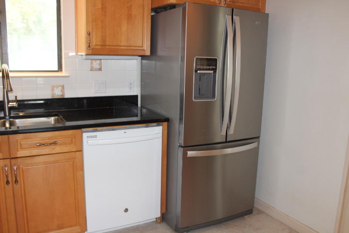 TIMBERLAKE ESTATES - Residential