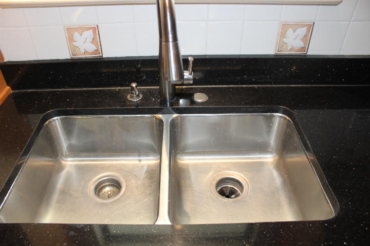 TIMBERLAKE ESTATES - Residential