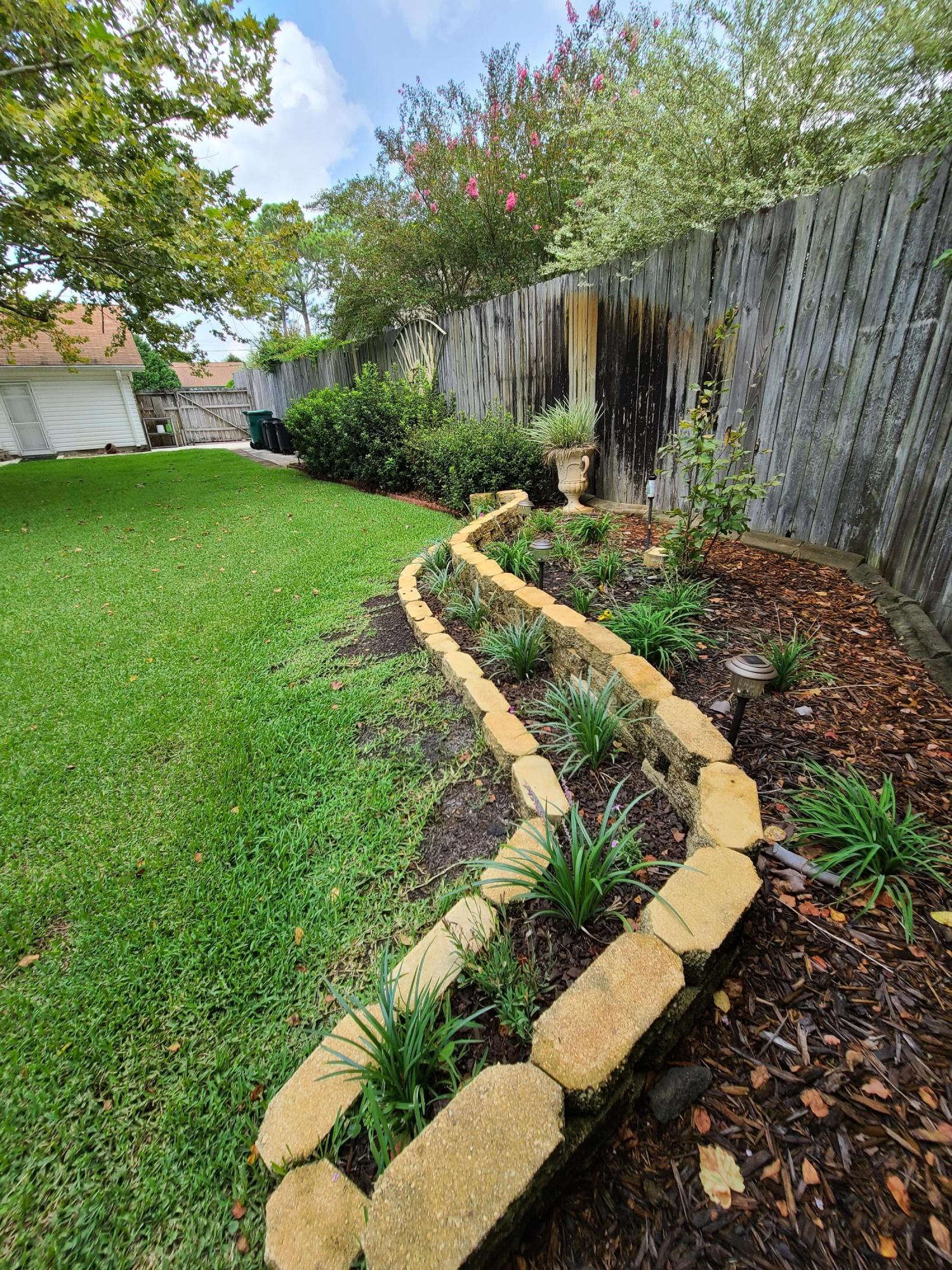 TIMBERLAKE ESTATES - Residential