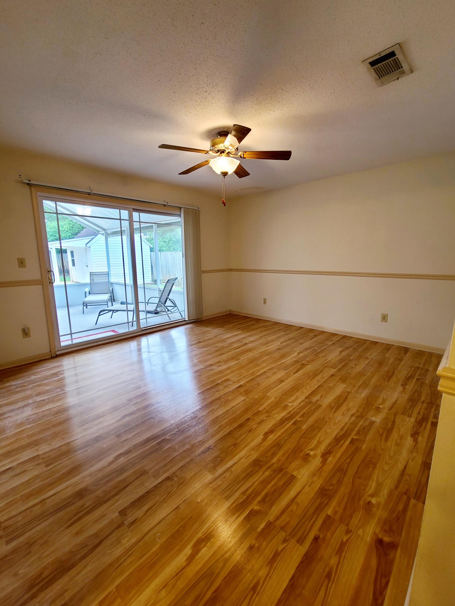 TIMBERLAKE ESTATES - Residential