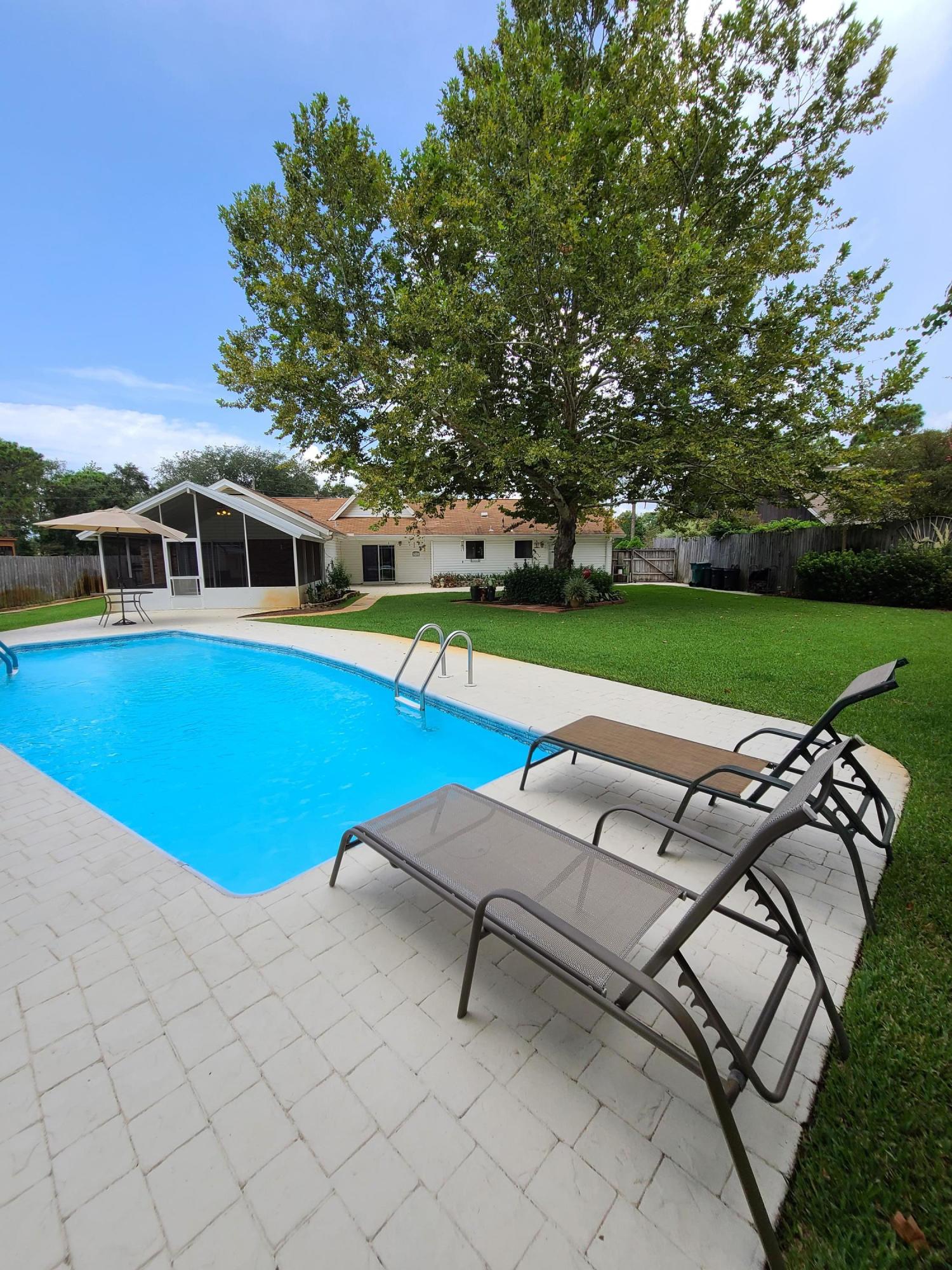 TIMBERLAKE ESTATES - Residential