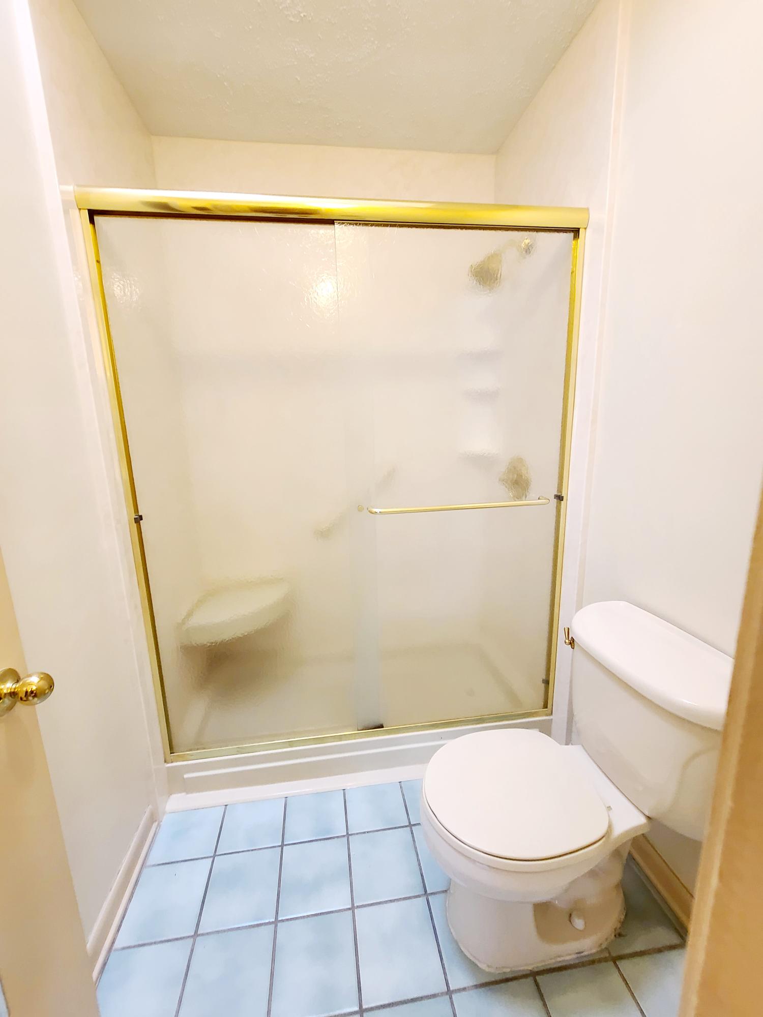 TIMBERLAKE ESTATES - Residential