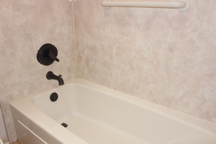 TIMBERLAKE ESTATES - Residential