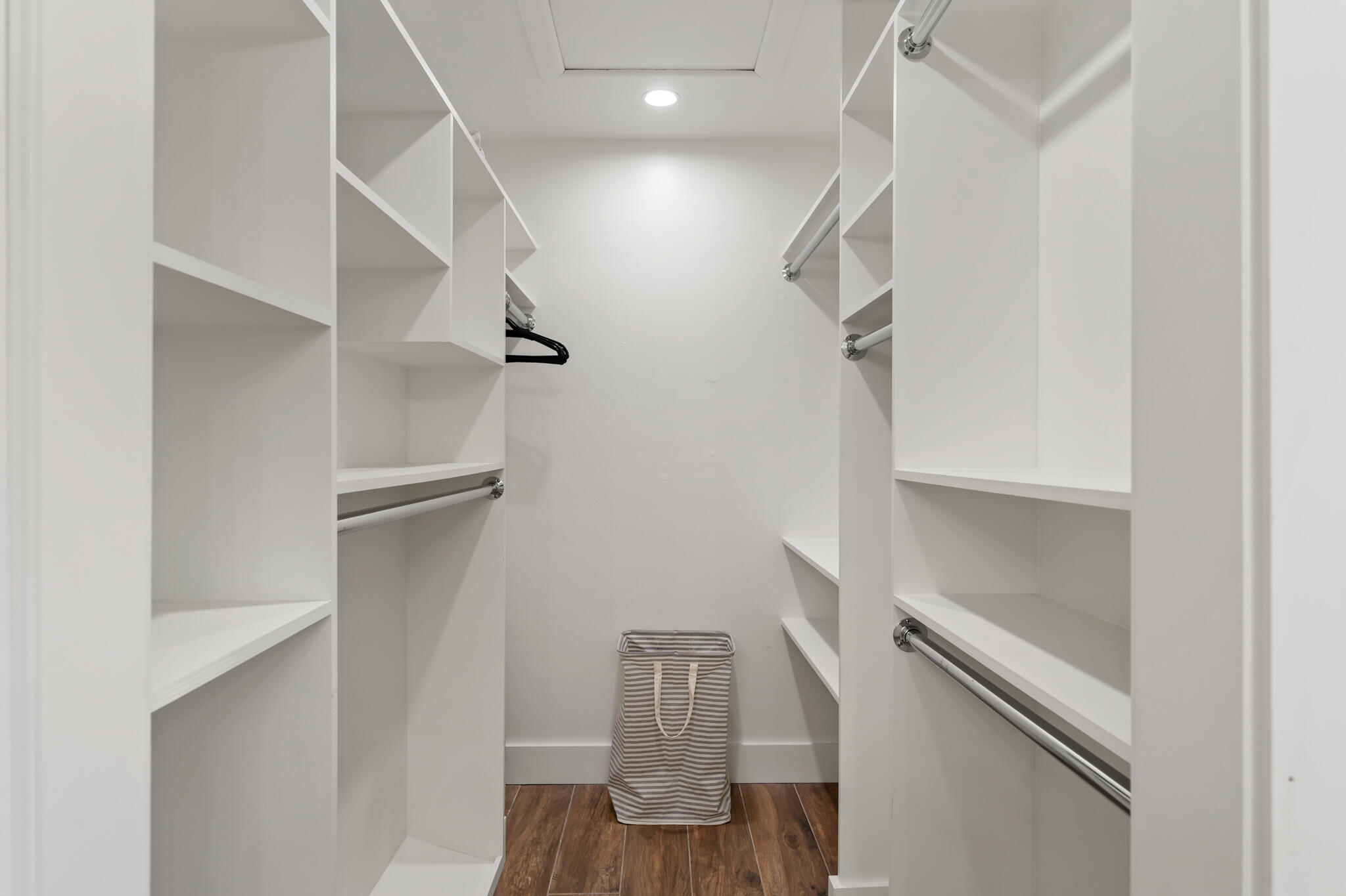 LINKSIDE VILLAGE UNIT 1 - Residential