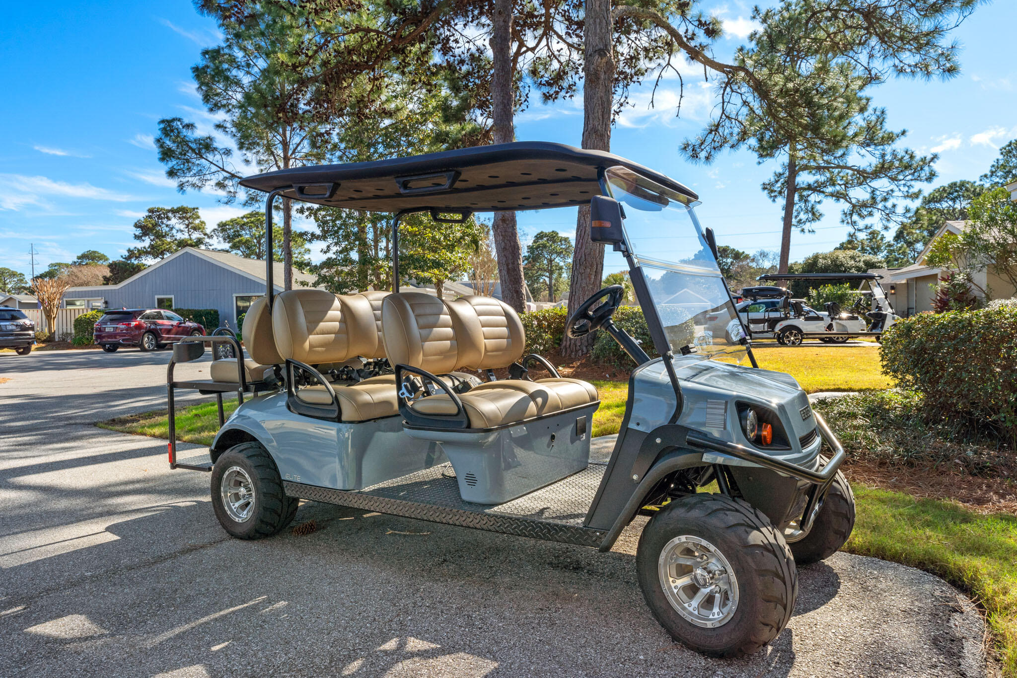 LINKSIDE VILLAGE UNIT 1 - Residential