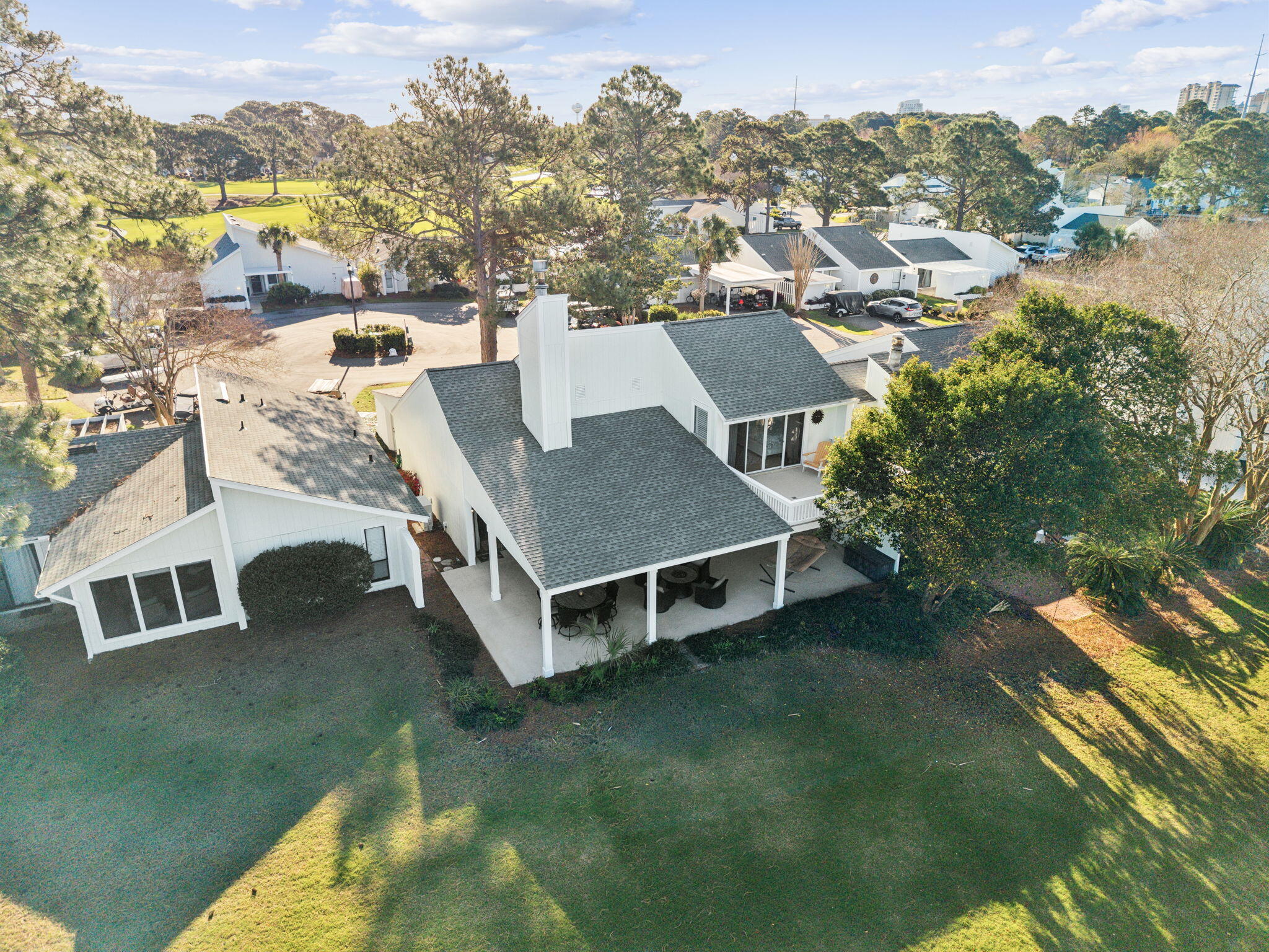 LINKSIDE VILLAGE UNIT 1 - Residential