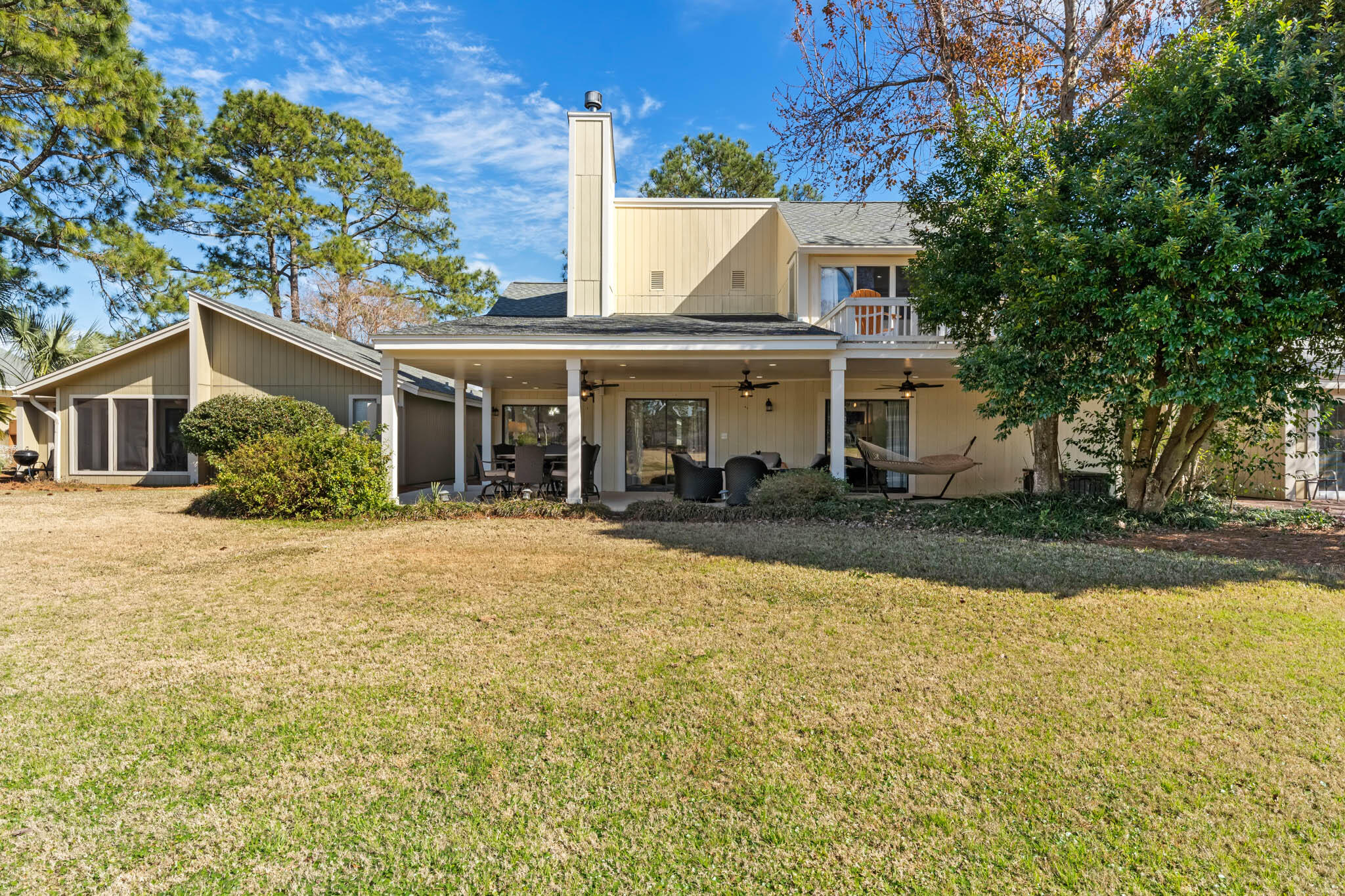 LINKSIDE VILLAGE UNIT 1 - Residential