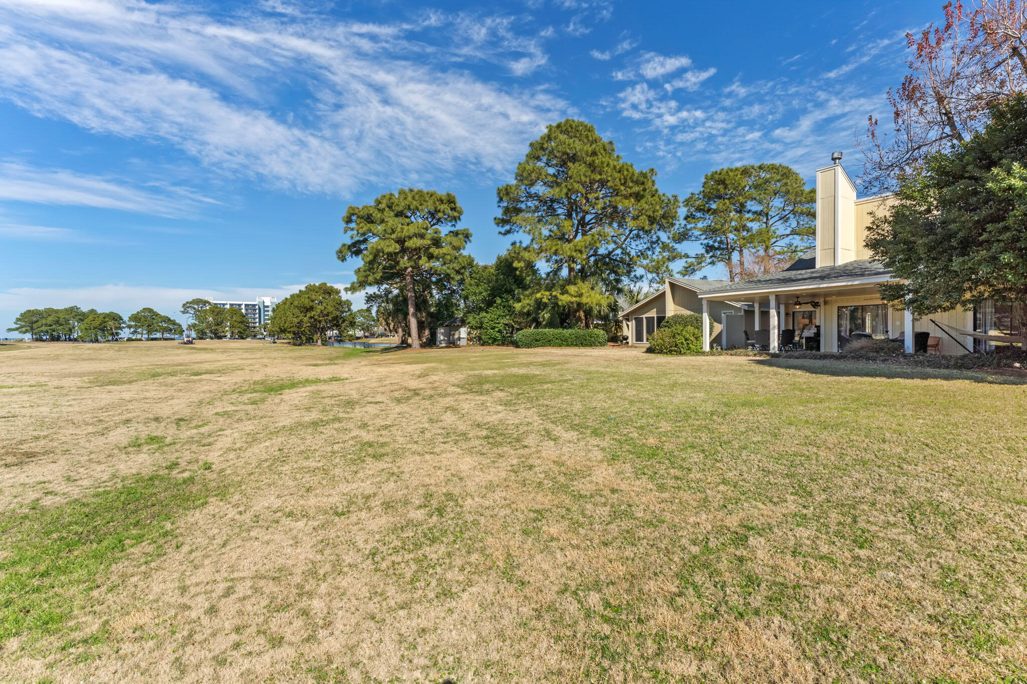 LINKSIDE VILLAGE UNIT 1 - Residential