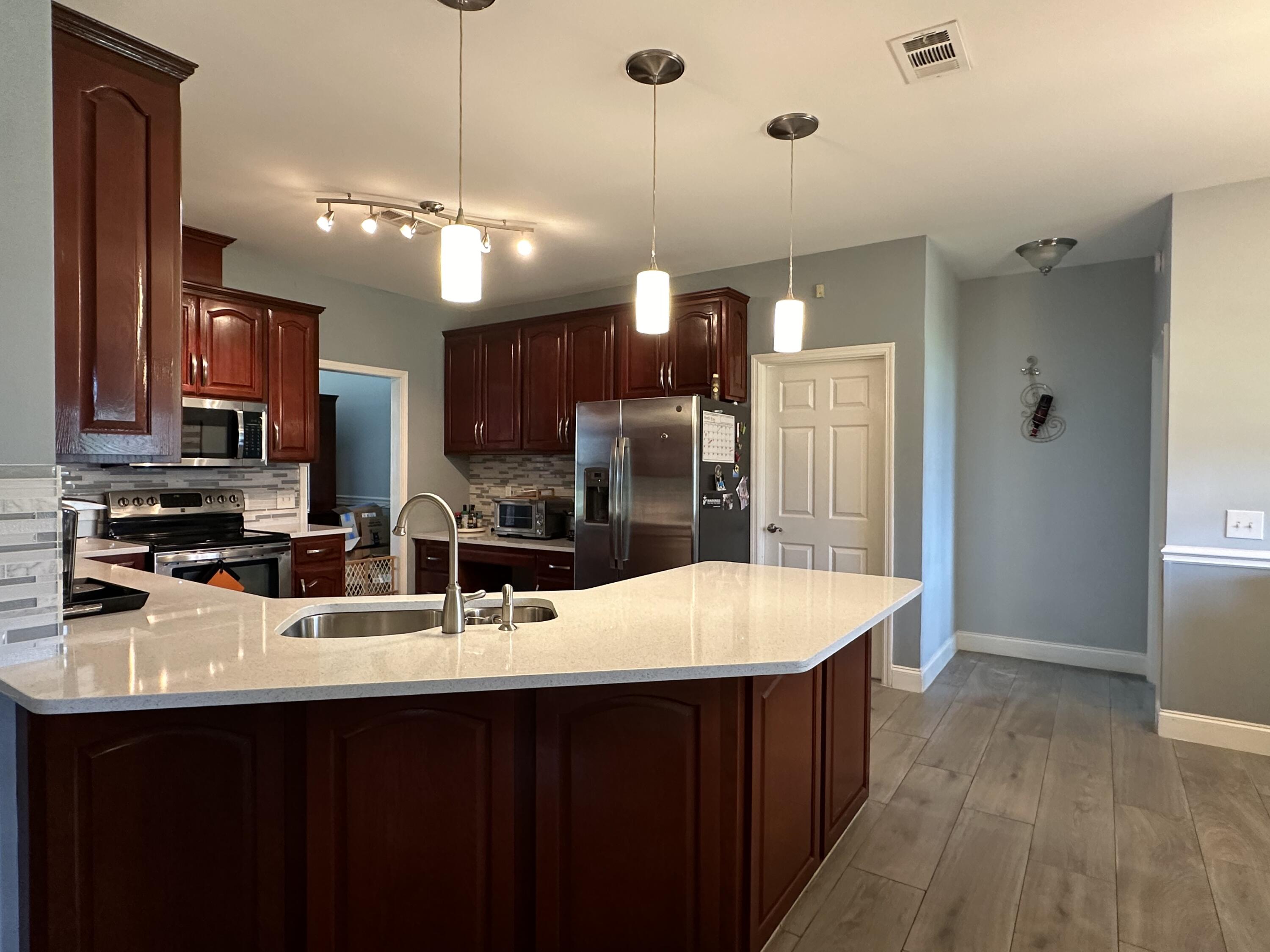 WOODMERE - Residential