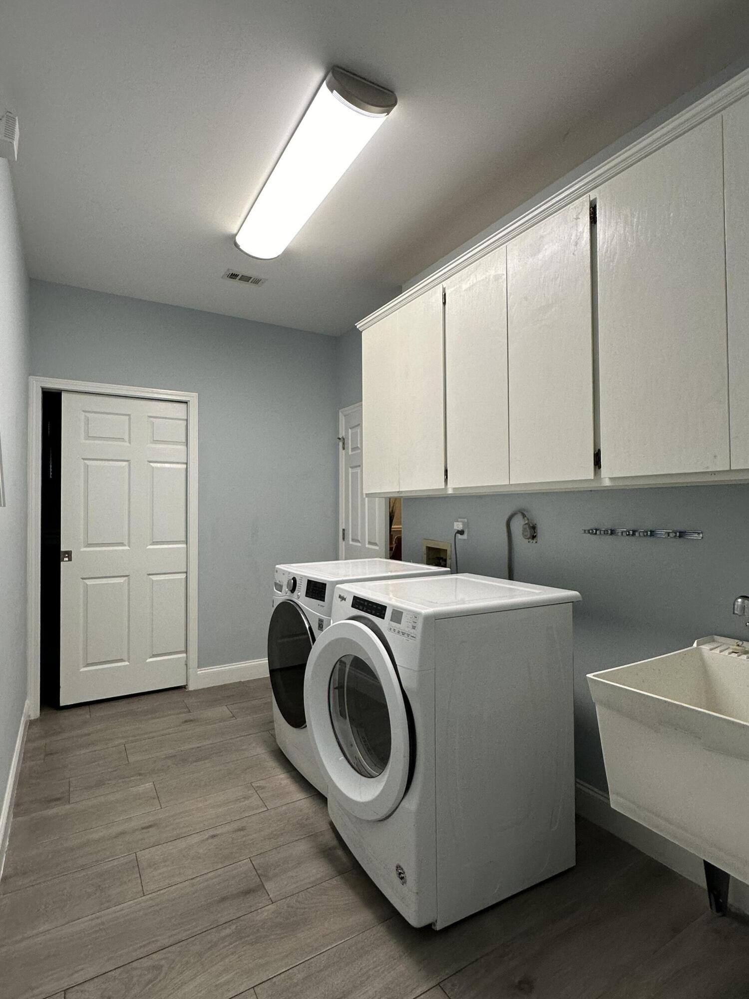 WOODMERE - Residential