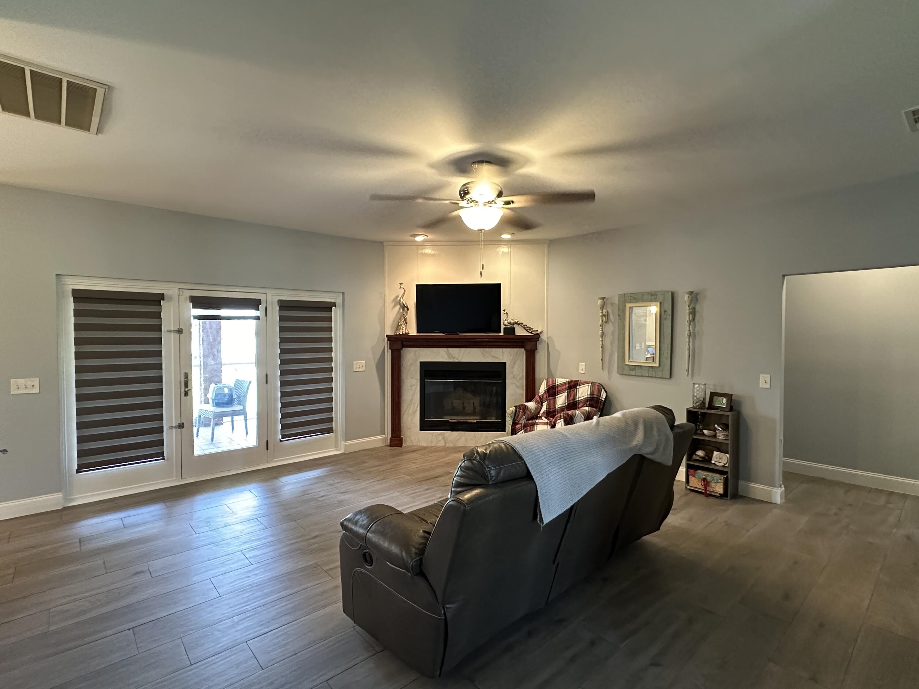 WOODMERE - Residential