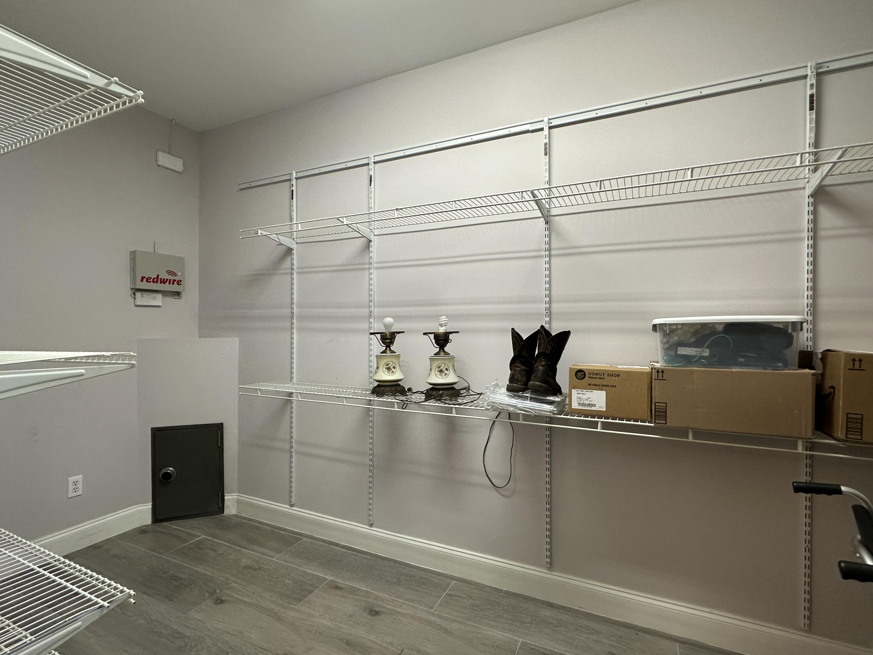 WOODMERE - Residential