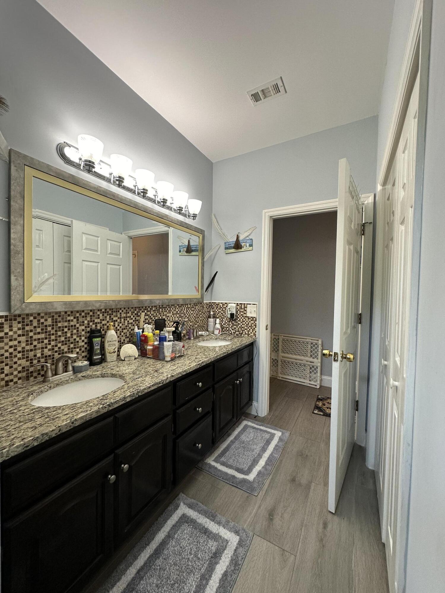 WOODMERE - Residential