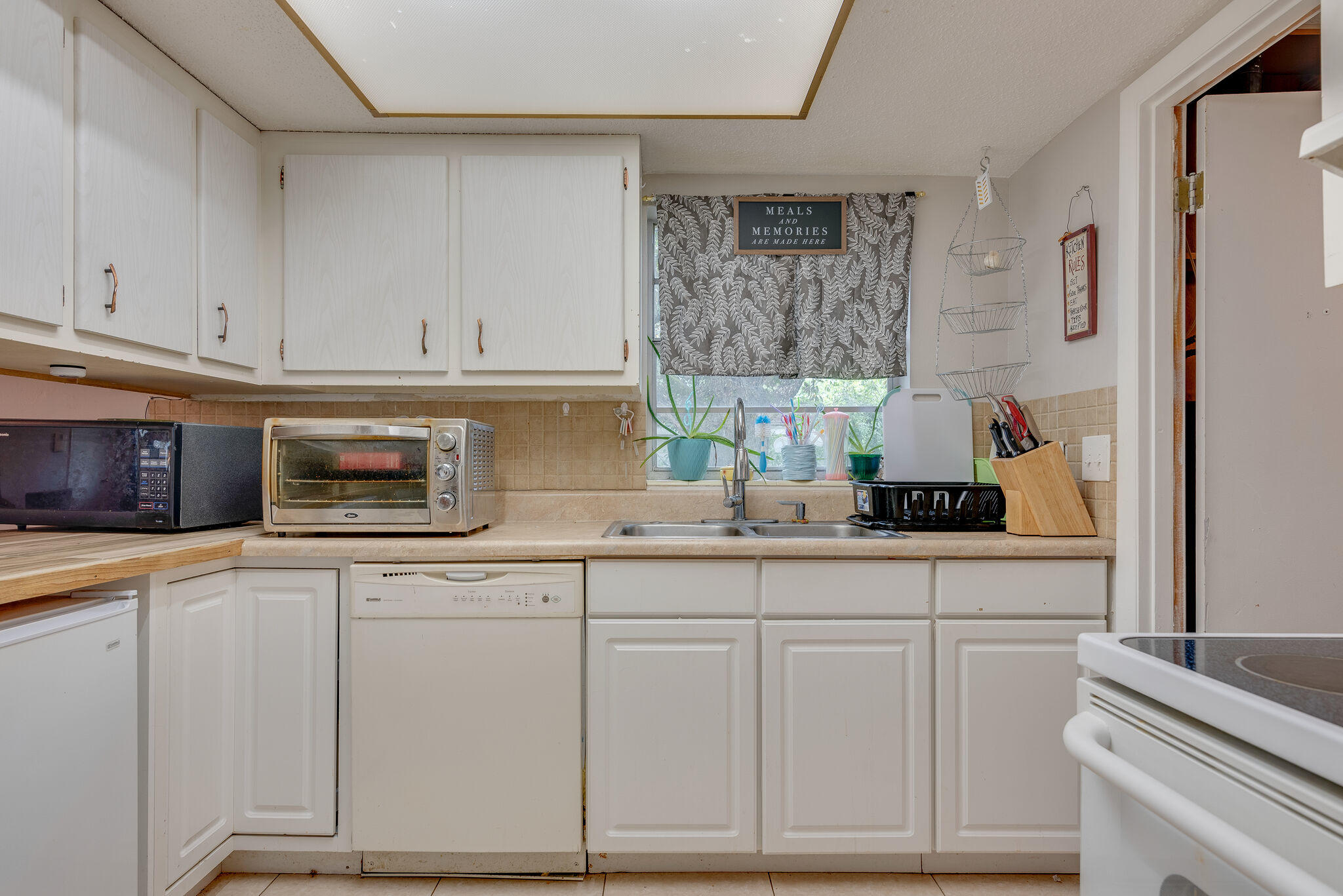 OAK TREE PARK - Residential