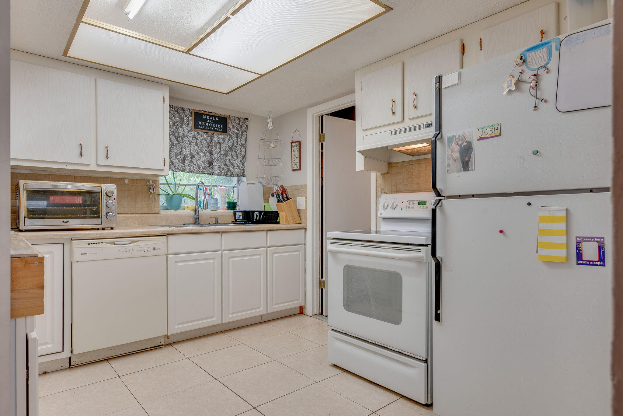 OAK TREE PARK - Residential