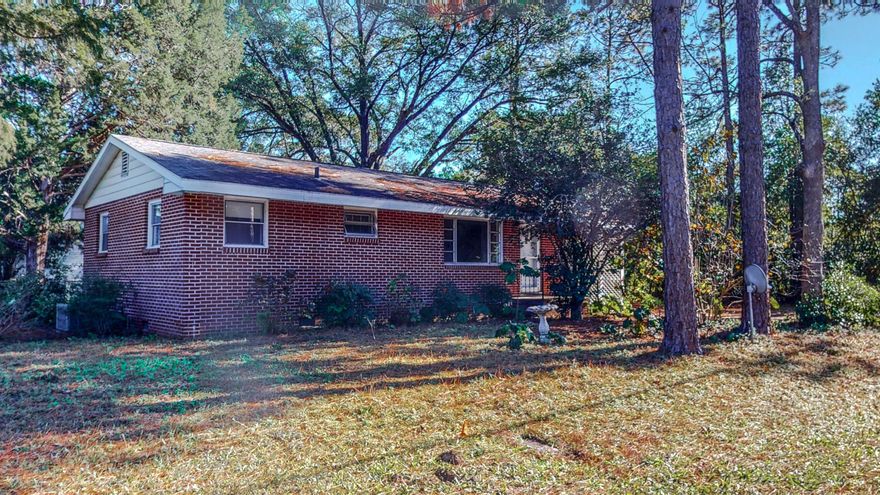 Ready for you to move into! 
Three bedroom, one bathroom, one story ranch style home in a convenient corner location in the city limits of DeFuniak Springs. The floor plan takes advantage of all 1208 square feet and features a dining/bonus room with a walk-in pantry of the kitchen. Just 2 miles to historic downtown with nearby parks including Wee Care Park & Lake Stanley Park.  Twelve month lease required with no smoking and no pets. Background check and credit check required with a $40 application fee. 600 or higher credit score preferred.