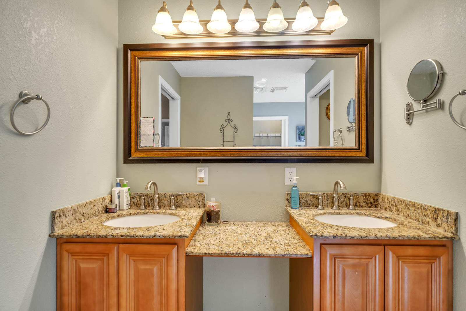 ROSEWOOD HOMES - Residential