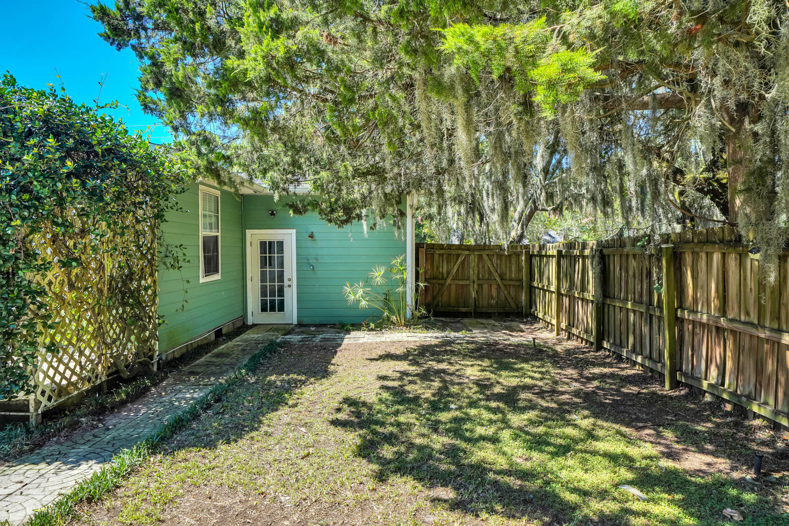 ROSEWOOD HOMES - Residential