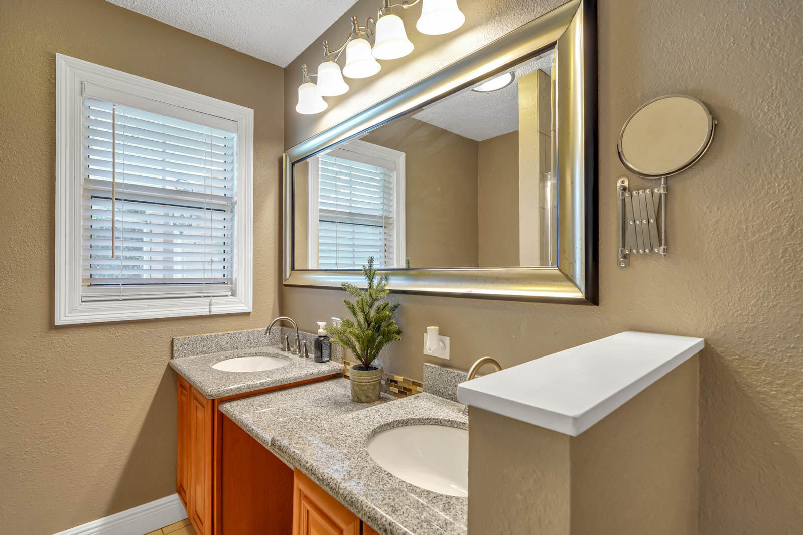 ROSEWOOD HOMES - Residential