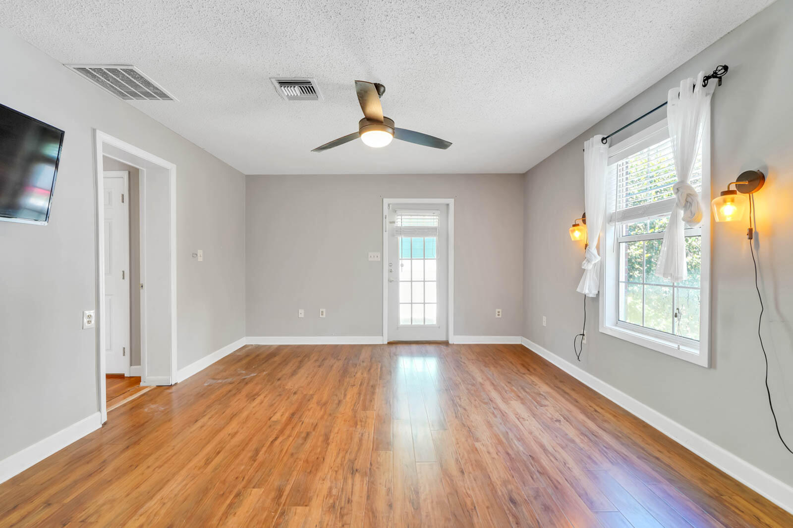 ROSEWOOD HOMES - Residential