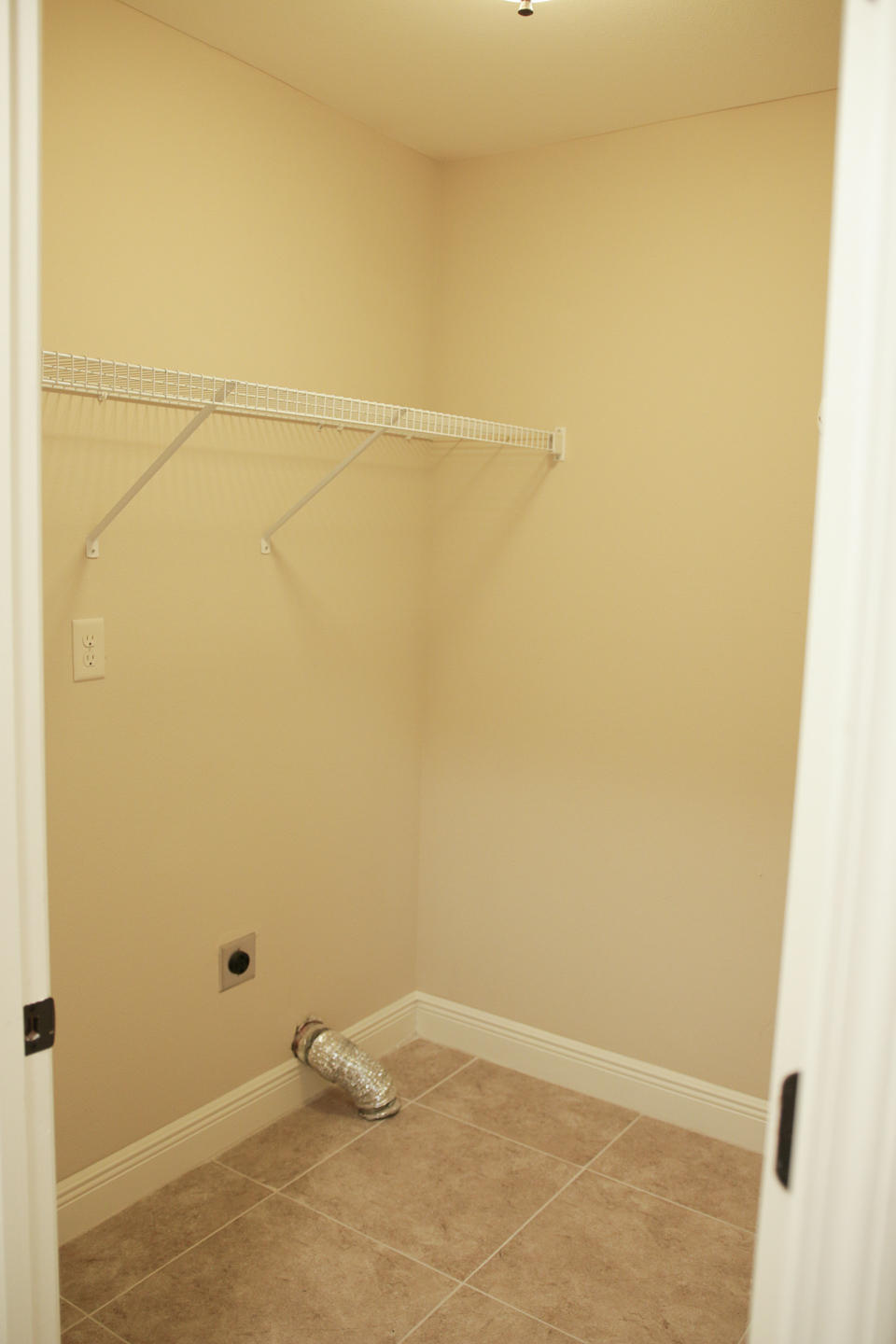 TRAILWOOD ESTATES - Residential Lease