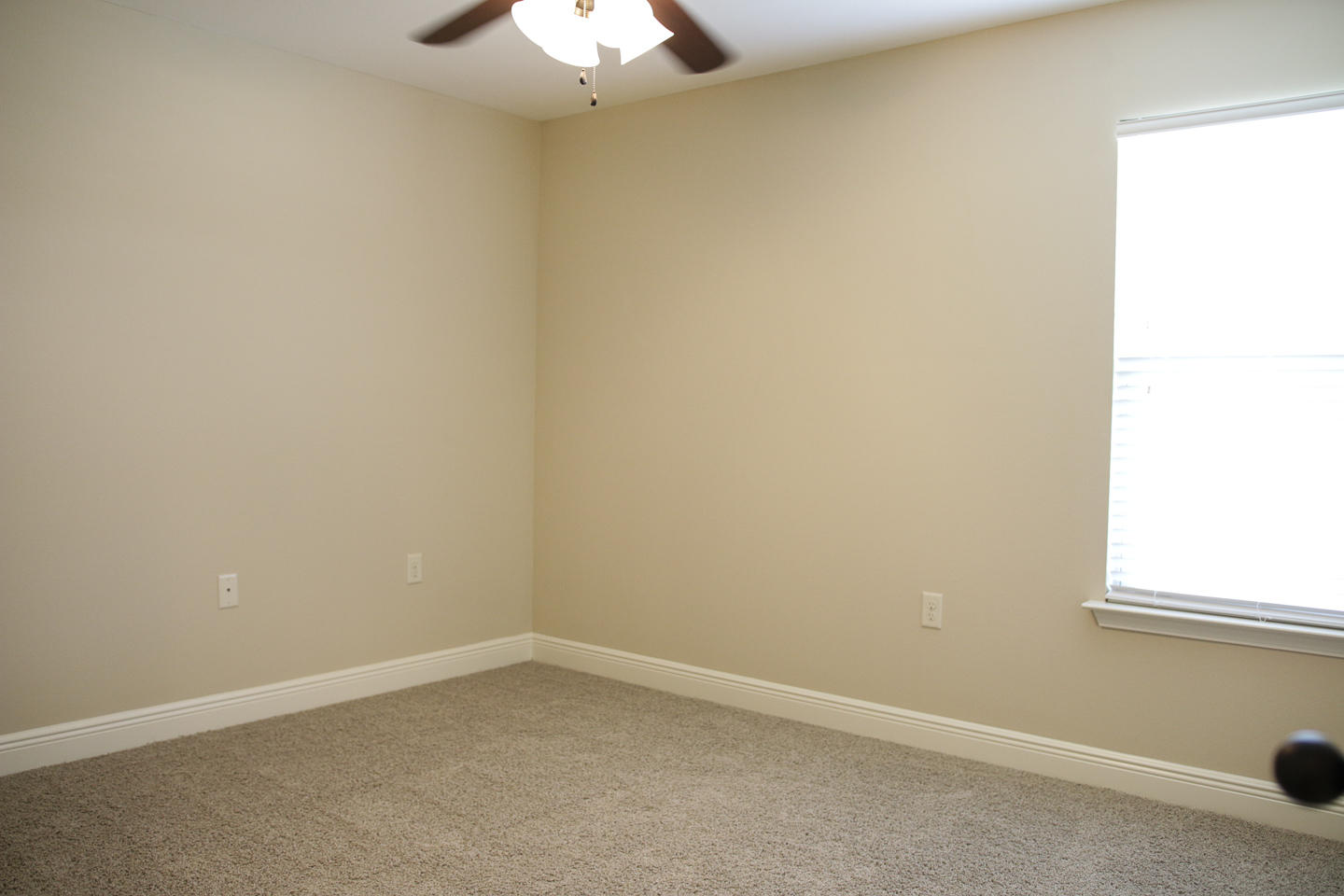 TRAILWOOD ESTATES - Residential Lease