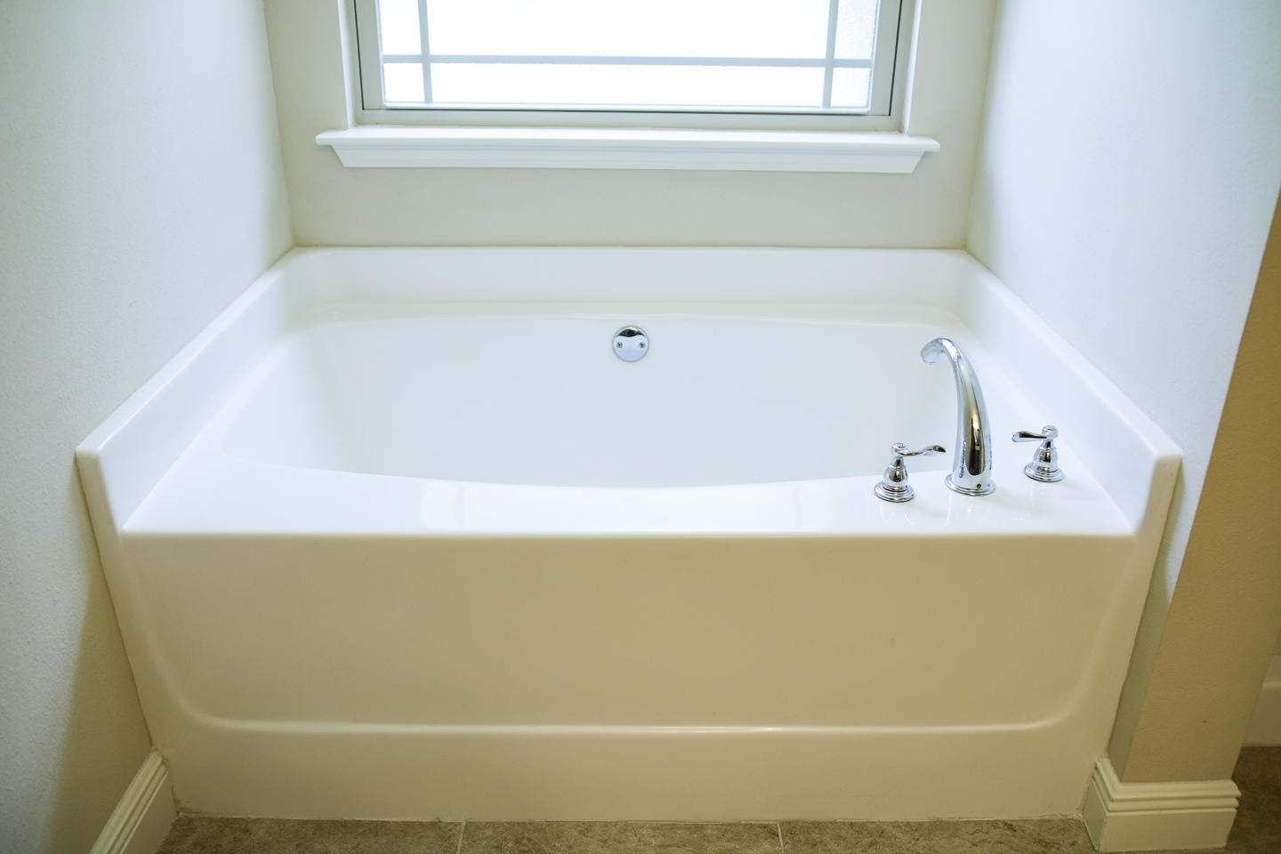 TRAILWOOD ESTATES - Residential Lease