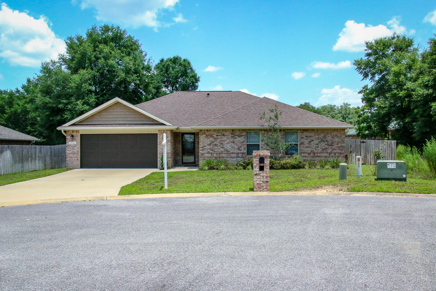 TRAILWOOD ESTATES - Residential Lease