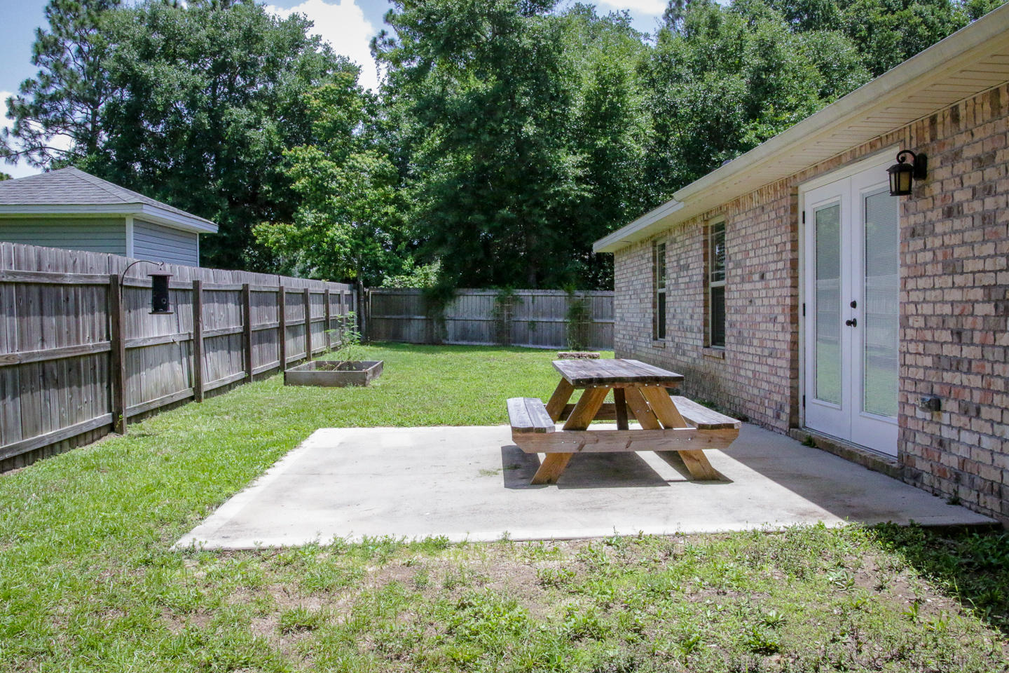 TRAILWOOD ESTATES - Residential Lease