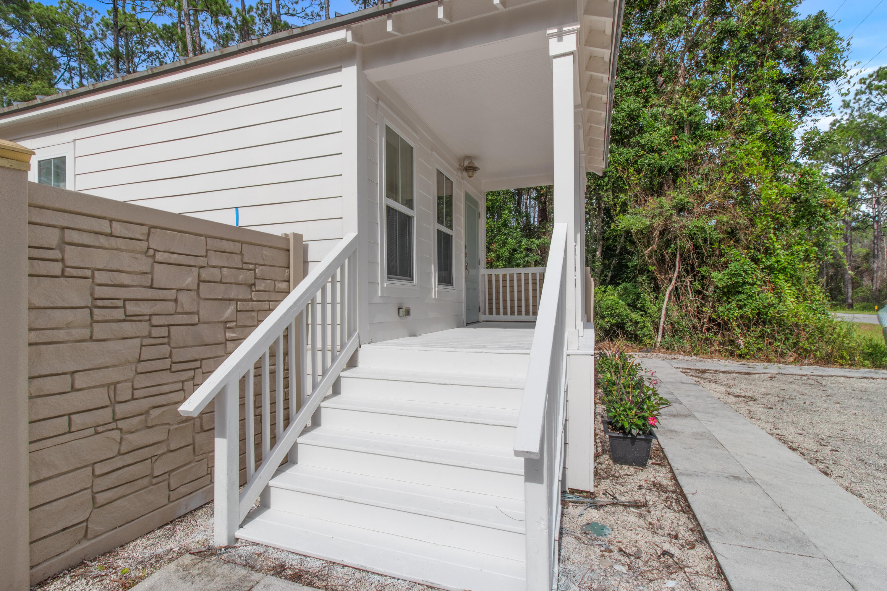 Magnolia Beach - Residential