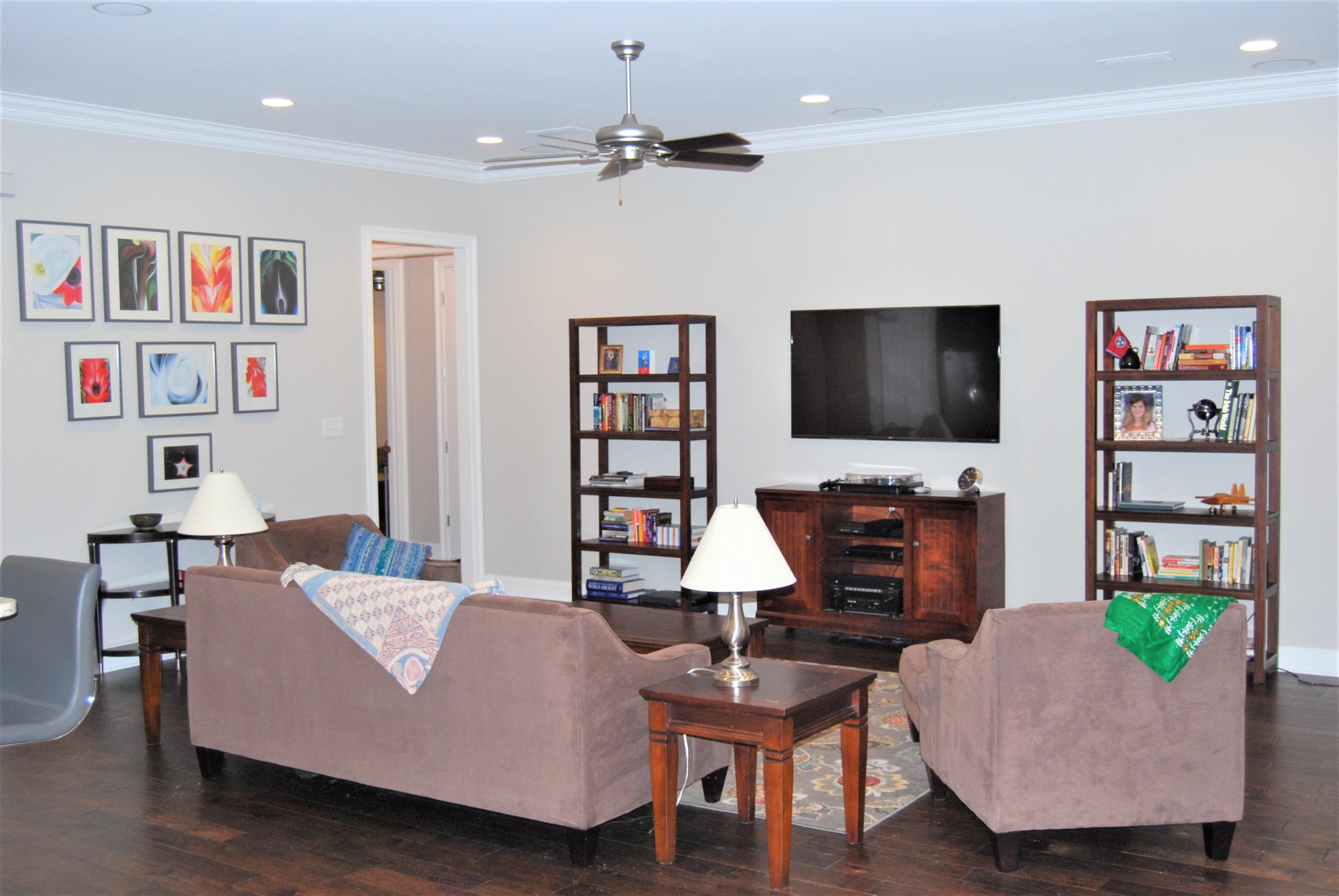 MAGNOLIA WOODS - Residential