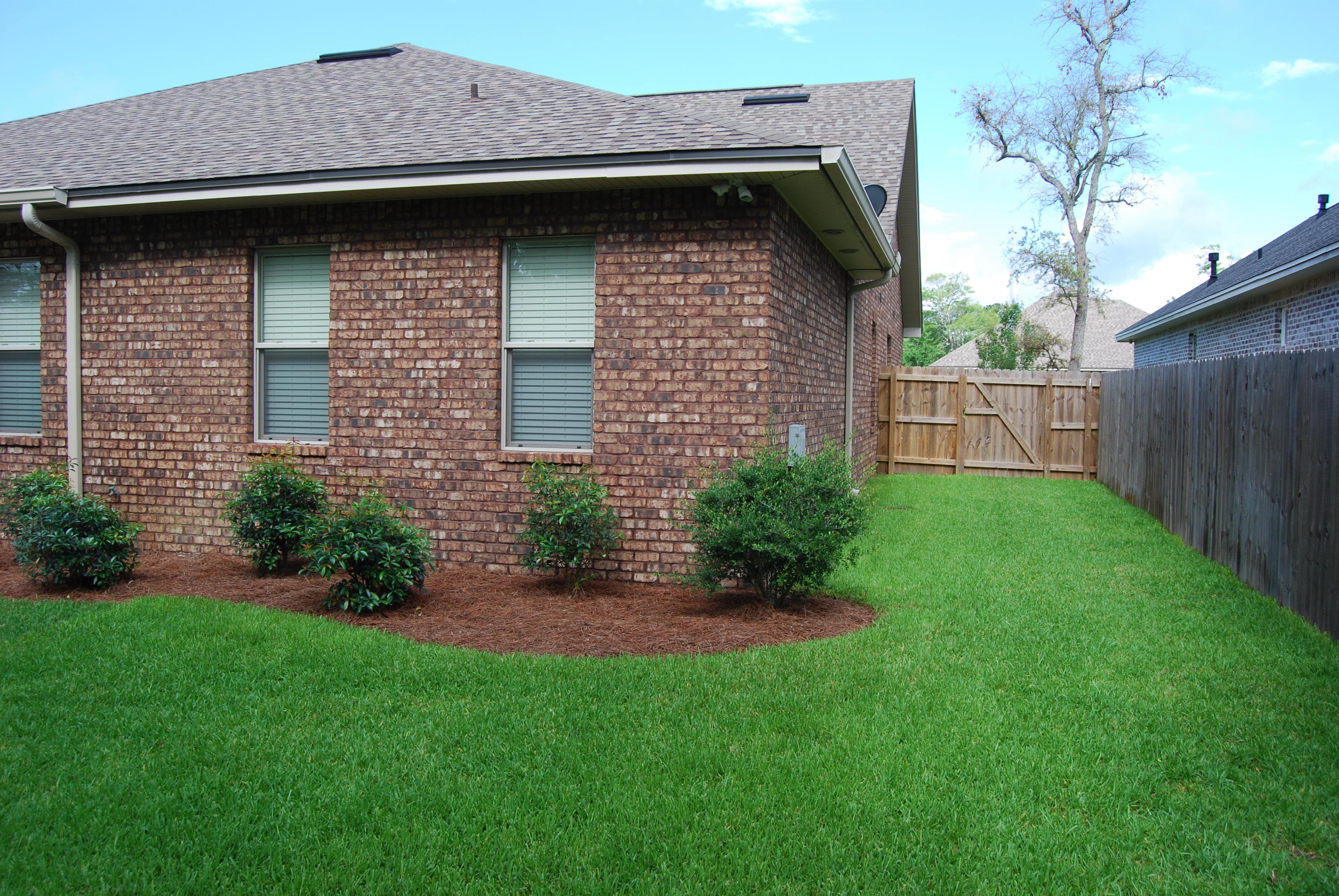 MAGNOLIA WOODS - Residential