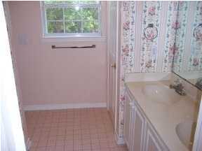 Parkwood Estates - Residential Lease