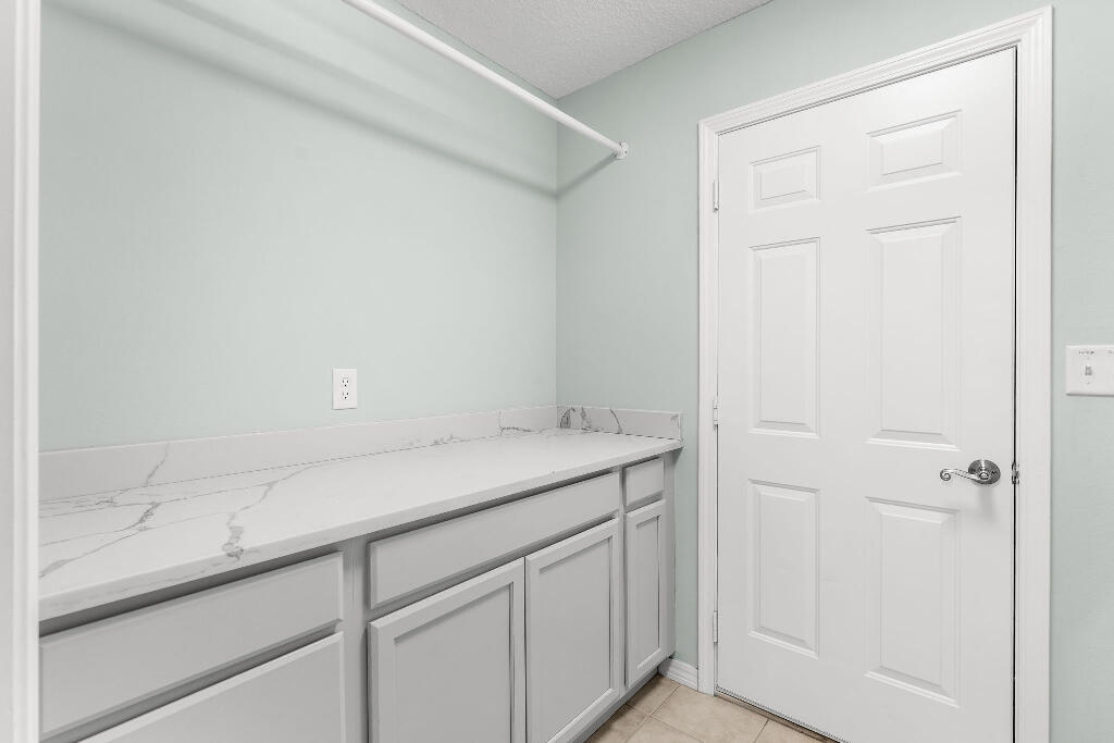 ESCADA - Residential