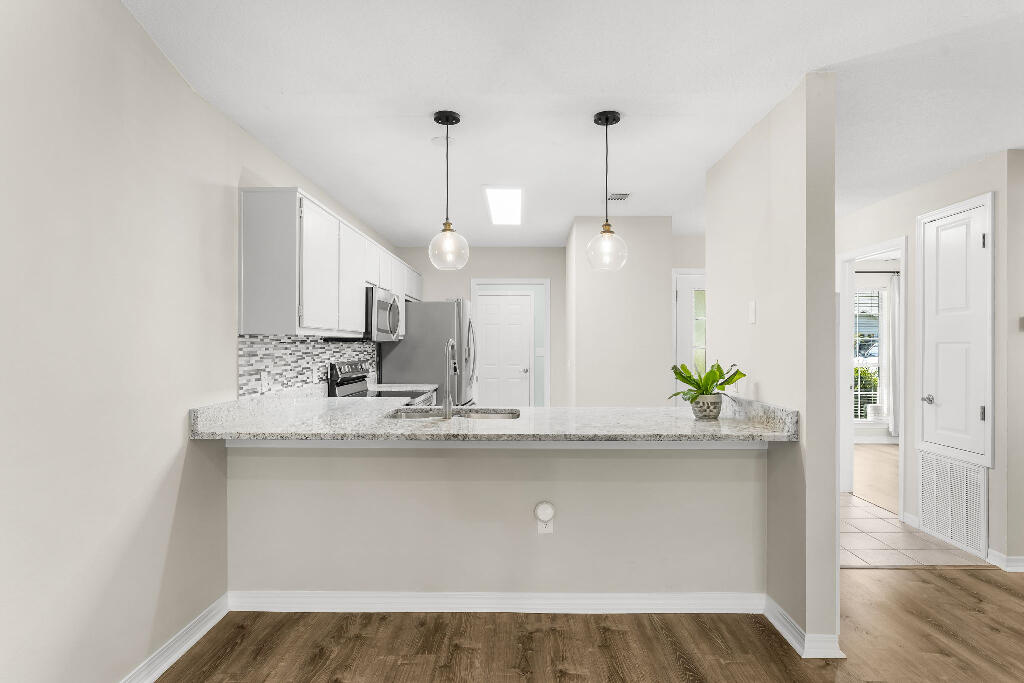ESCADA - Residential