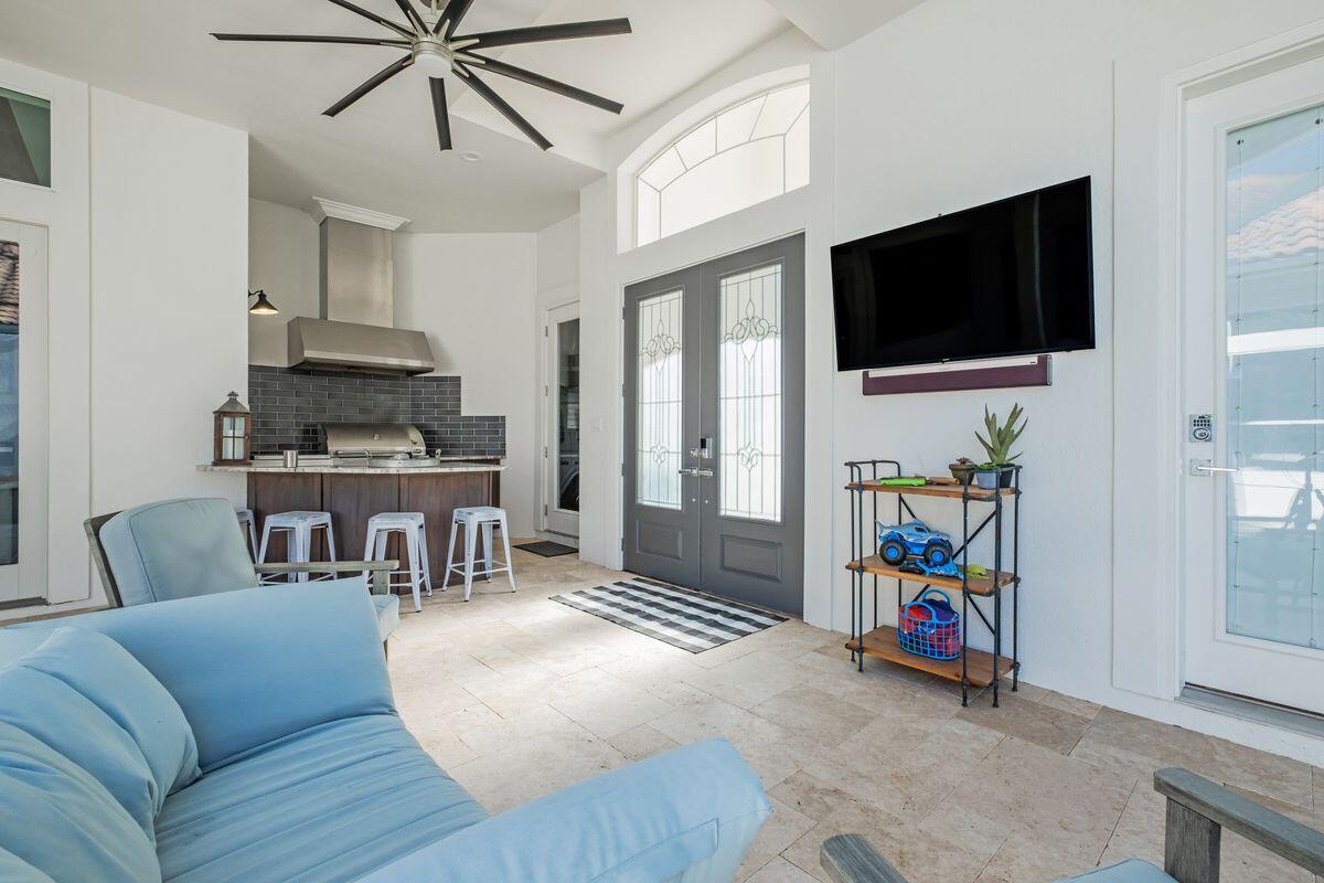 REGATTA BAY PATIO HOMES - Residential