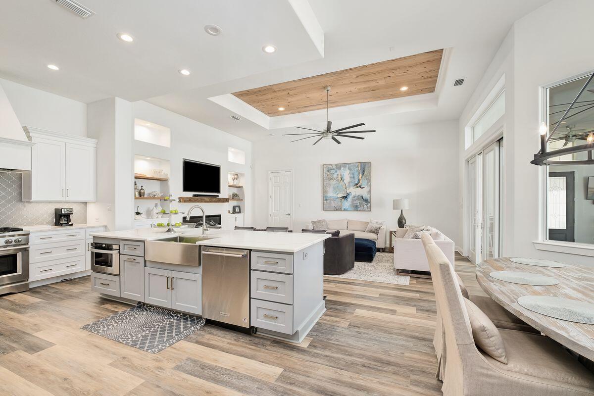 REGATTA BAY PATIO HOMES - Residential
