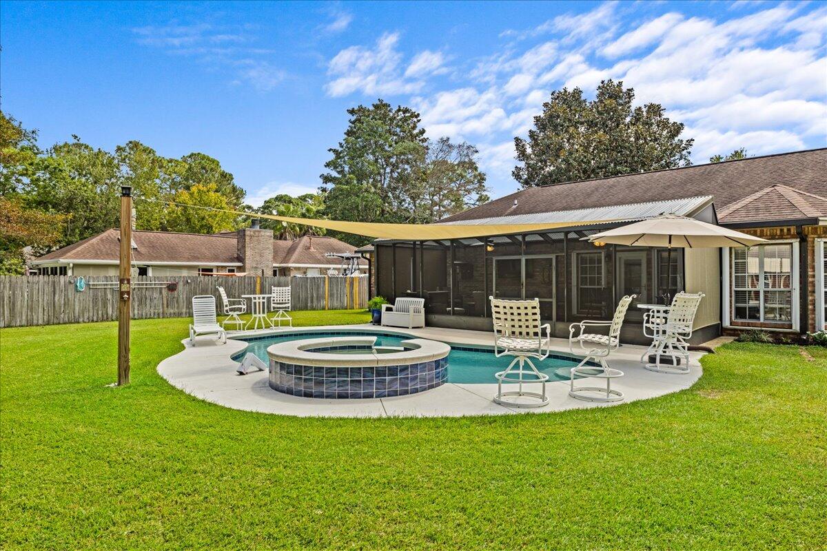 DANA POINTE - Residential