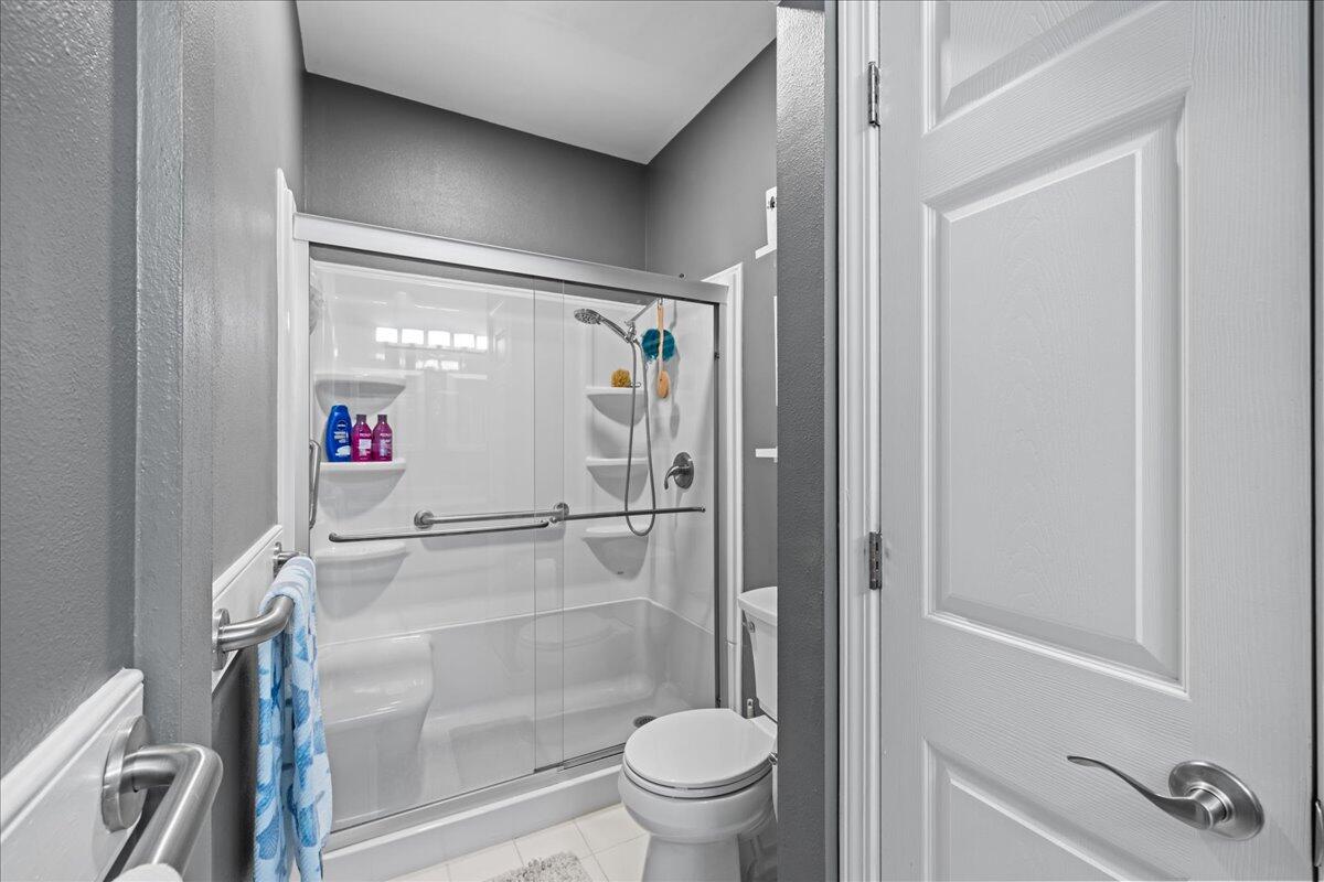 DANA POINTE - Residential