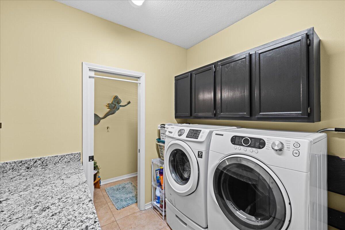 DANA POINTE - Residential