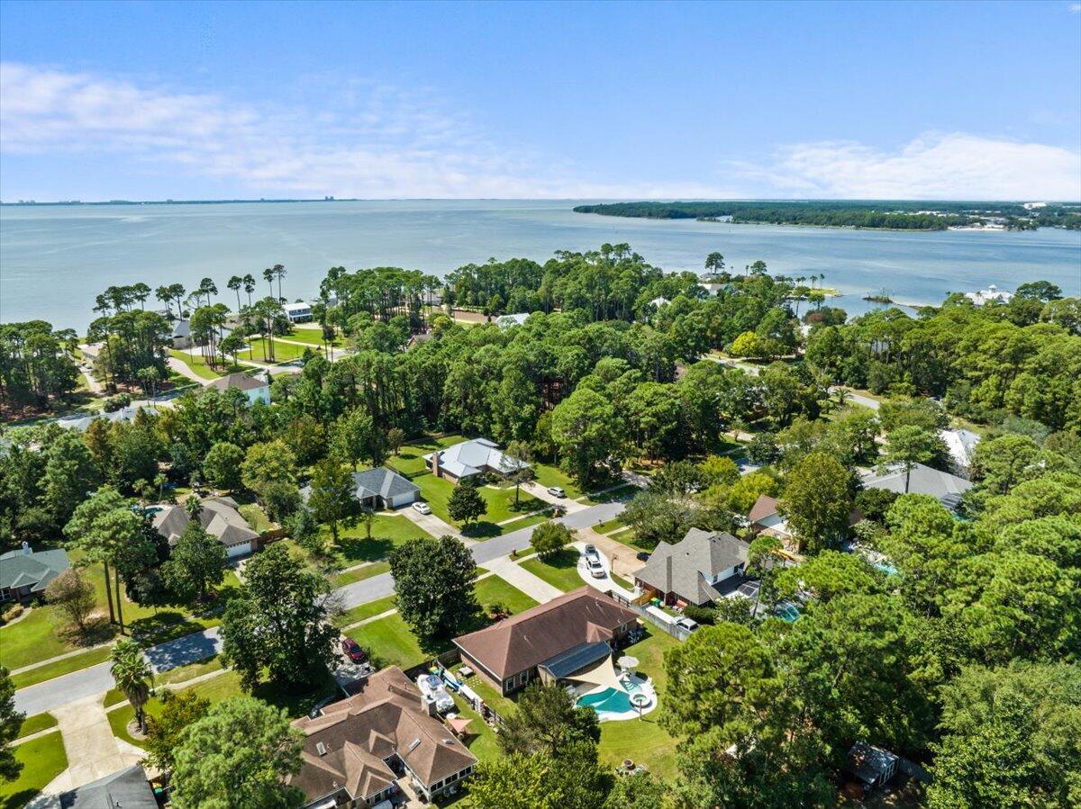 DANA POINTE - Residential