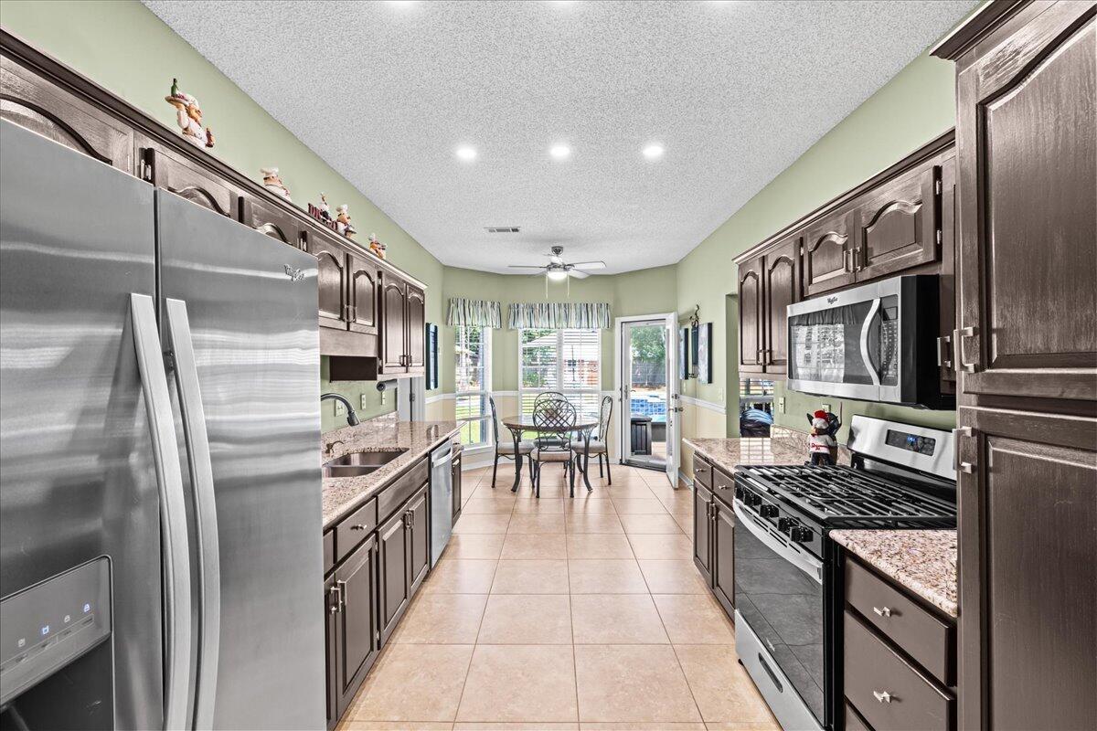 DANA POINTE - Residential