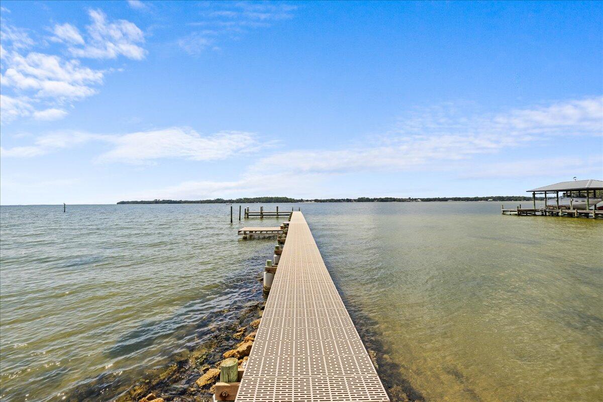 DANA POINTE - Residential