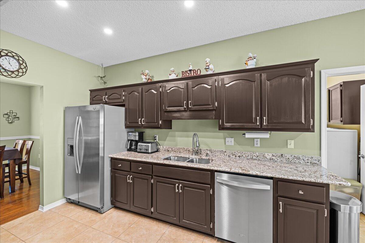 DANA POINTE - Residential