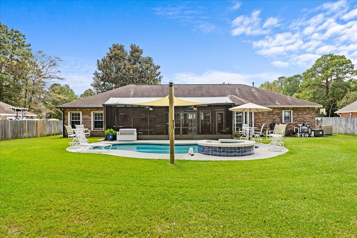 DANA POINTE - Residential