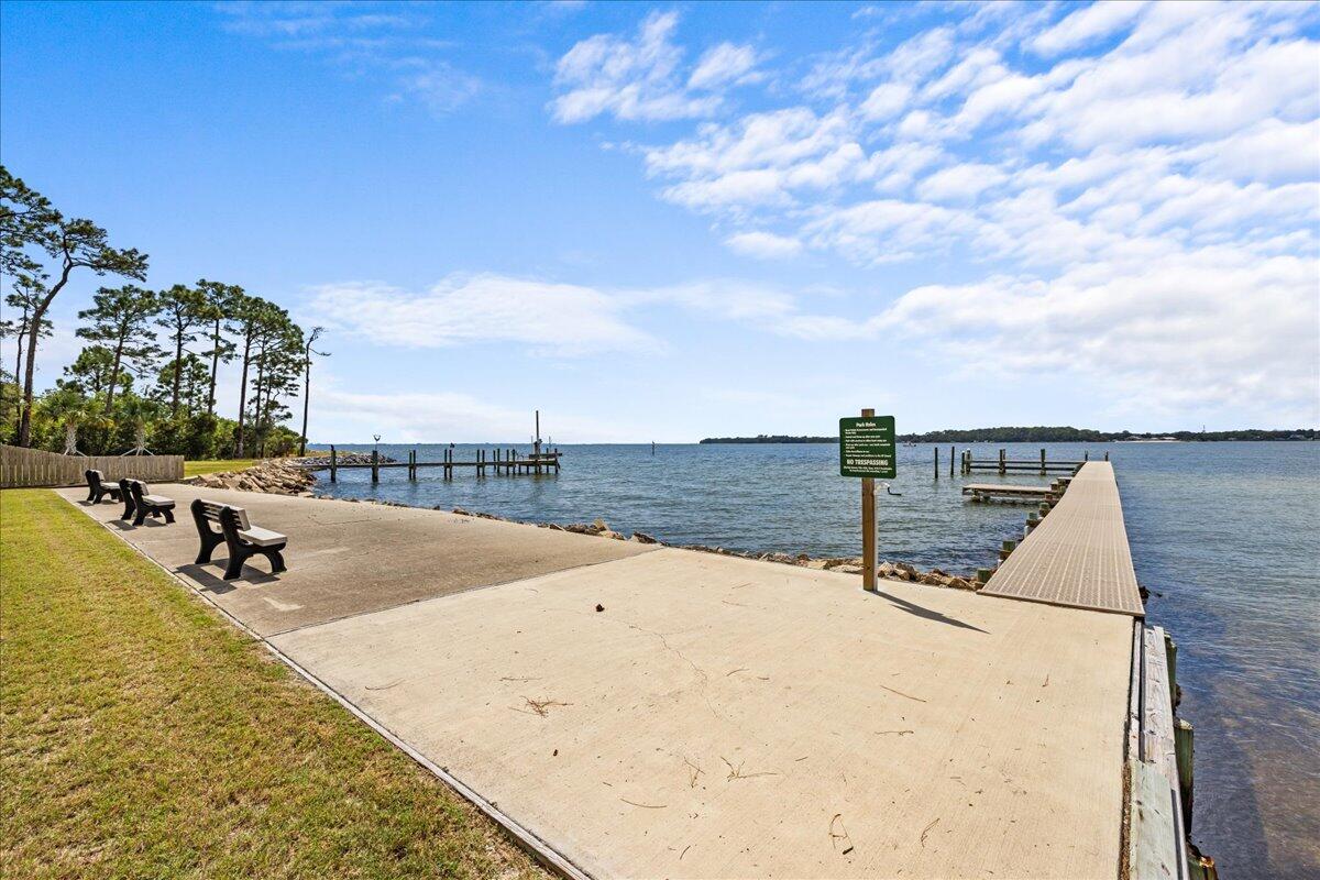 DANA POINTE - Residential