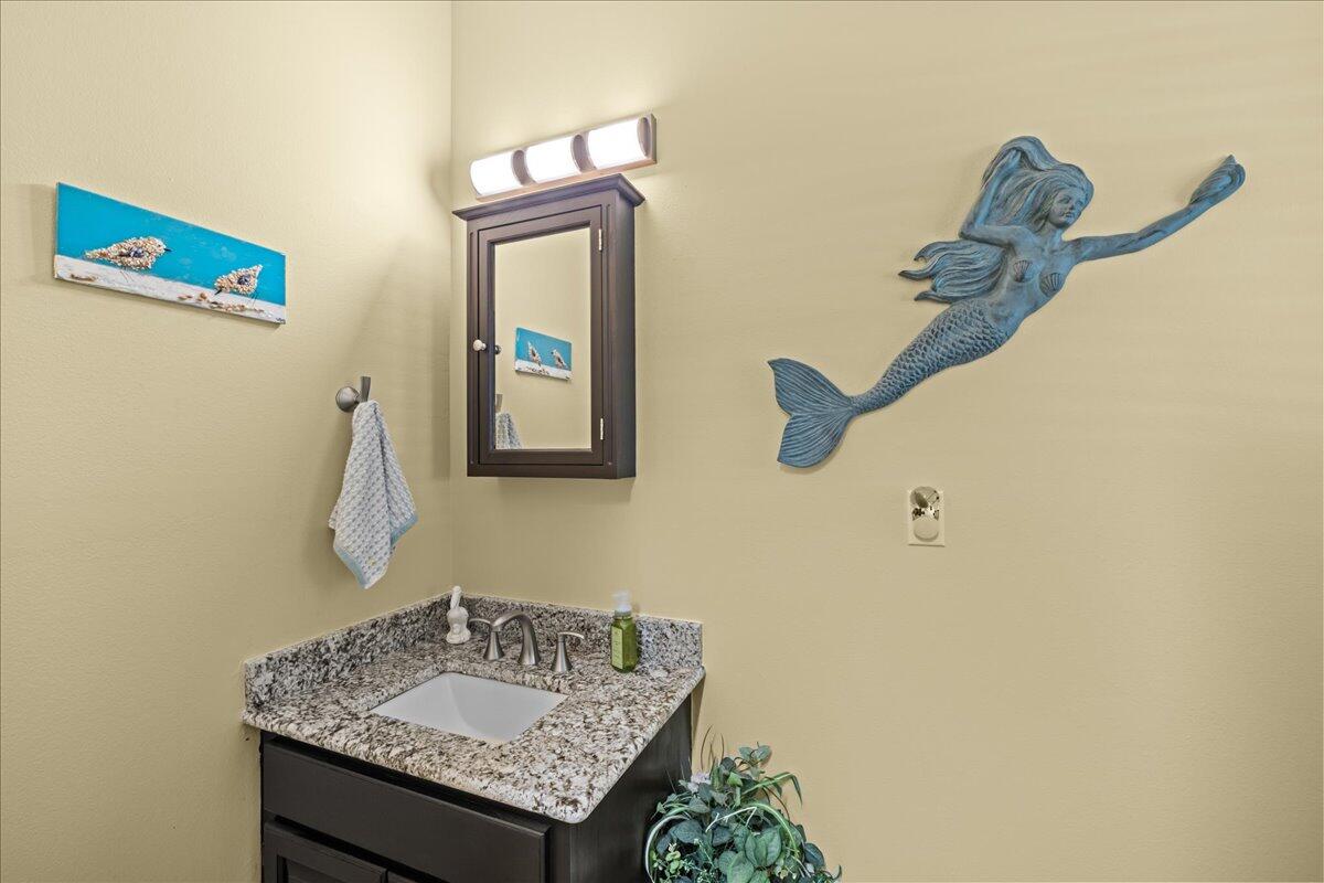 DANA POINTE - Residential