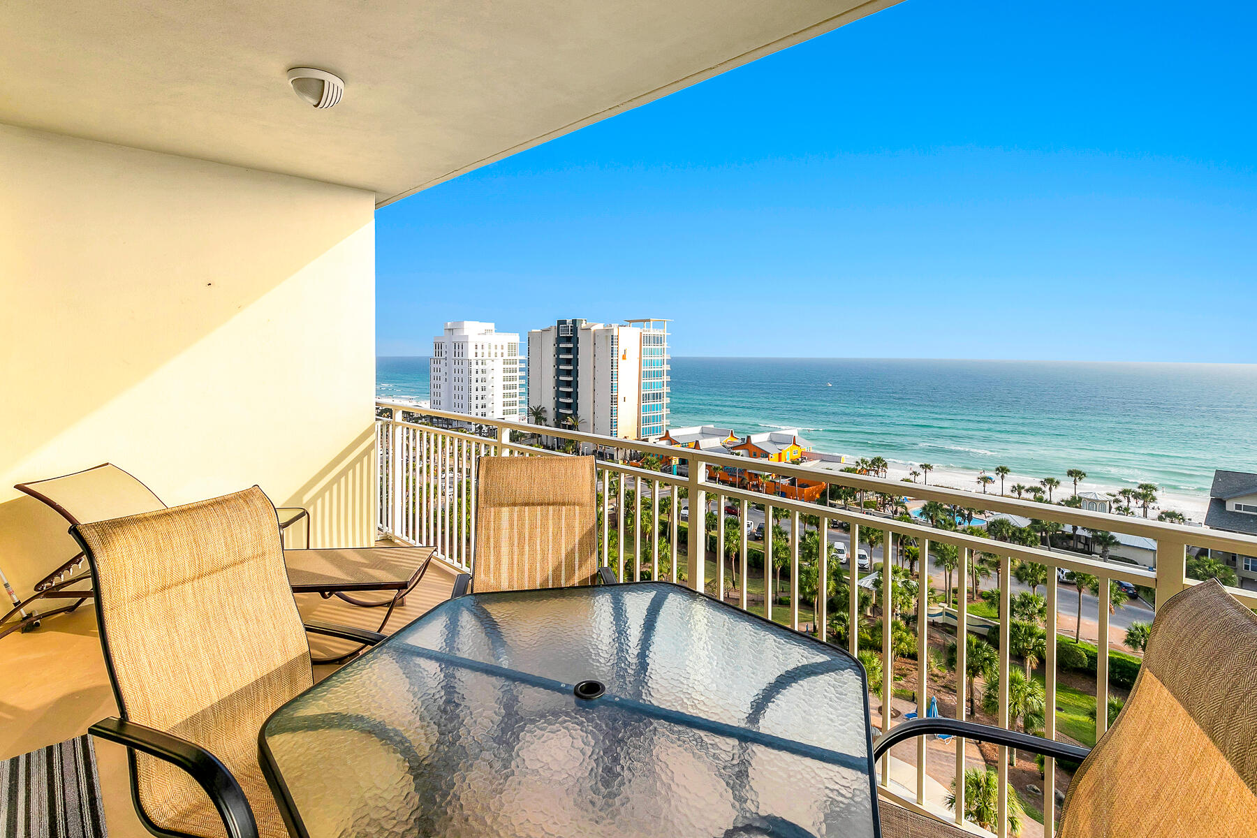 STERLING SHORES - Residential